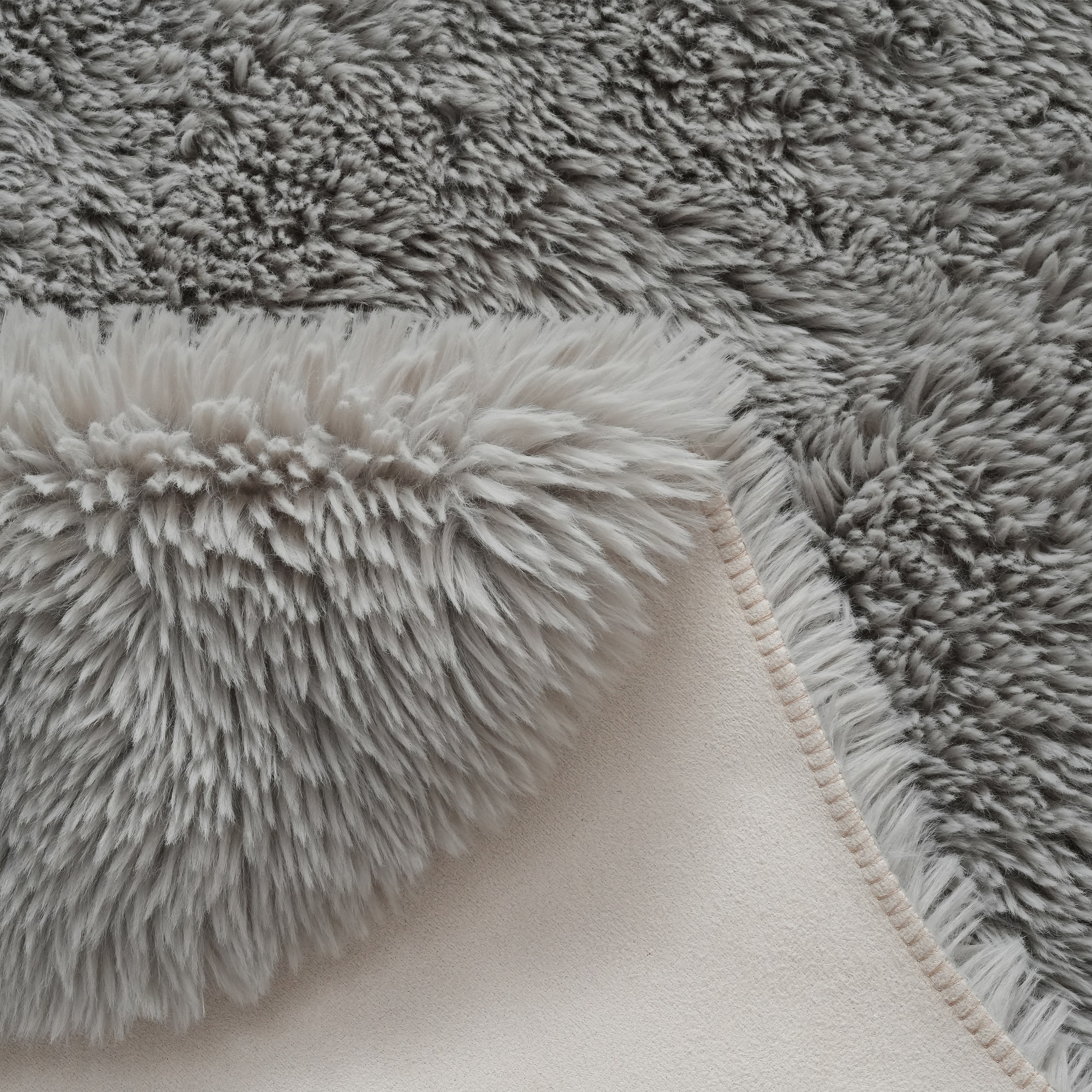 GOODproduct Hochflor-Teppich »Mollin, Fellform, leichter Glanz« rechteckig 30 mm Höhe Kunstfell, Fellimitat, waschbar, flauschig, weich, Wohnzimmer