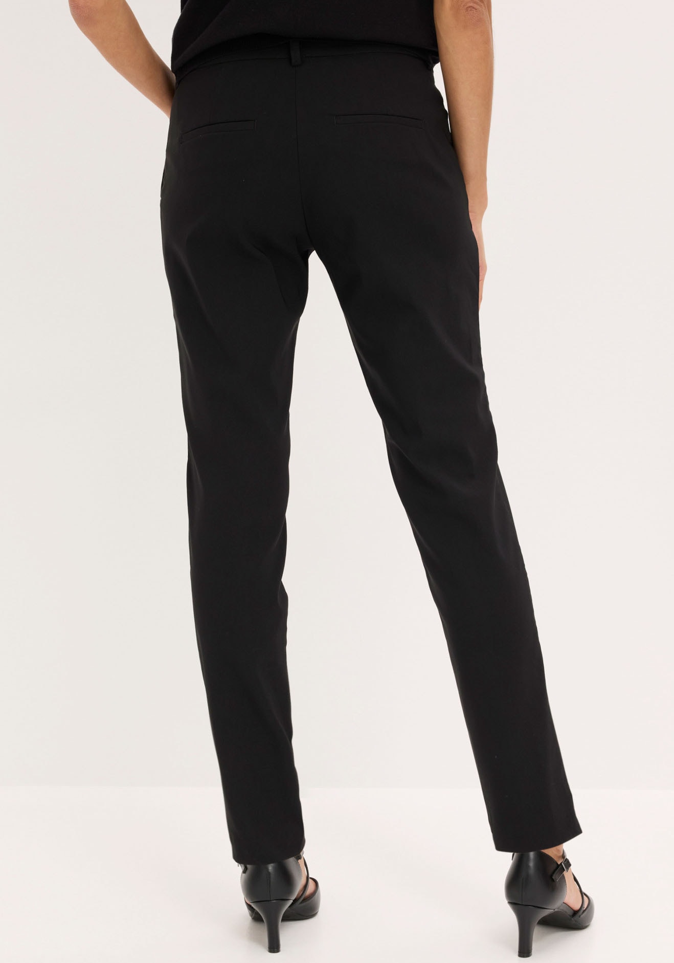 bonprix Pantalon stretch  mit Elasthan-Anteil, Slim Fit Passform, femininer Stil