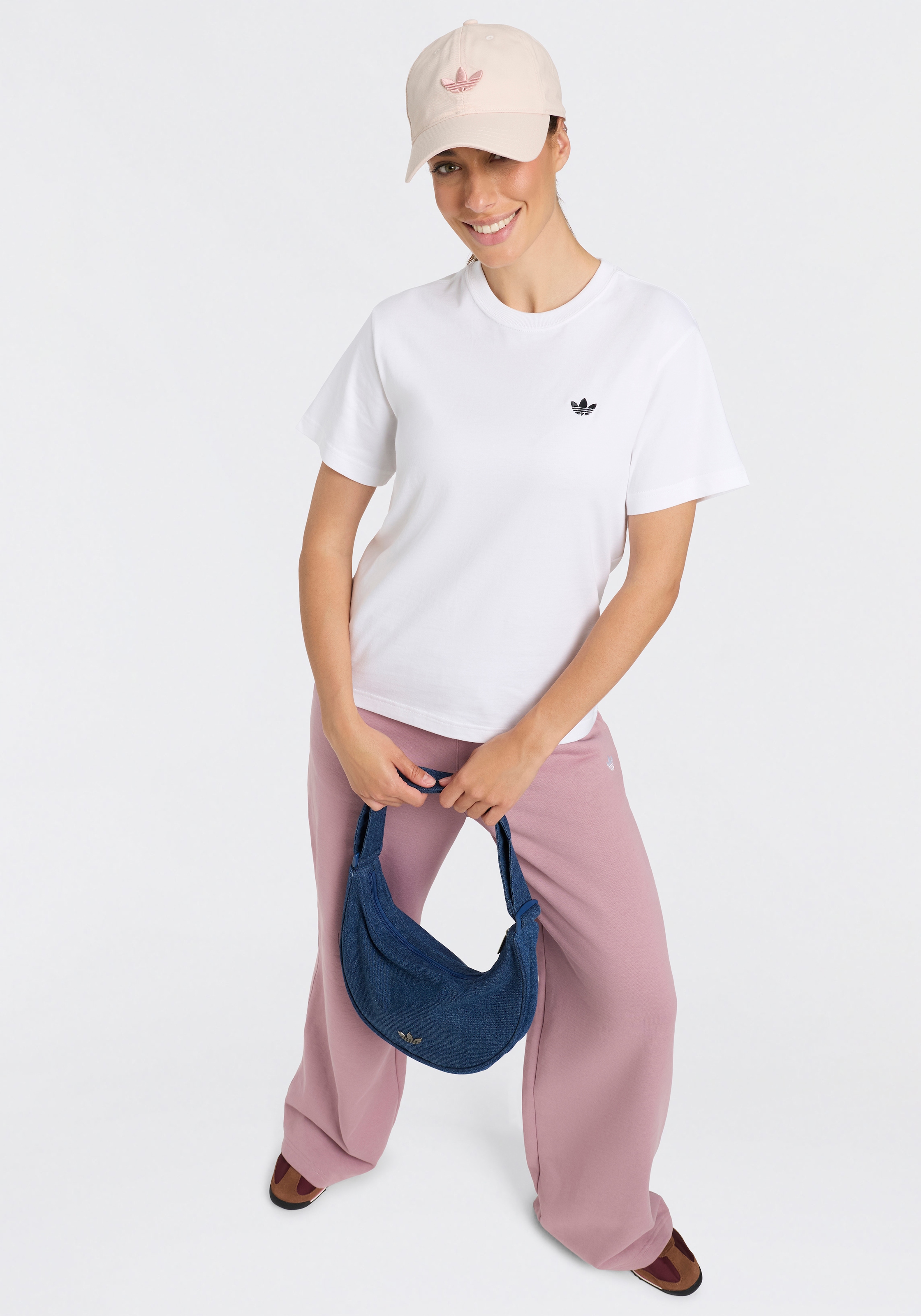adidas Originals Sporthose »ESSENTIALS, WEITES BEIN«  für Erwachsene, sportlicher Stil, aus Baumwolle und Polyester