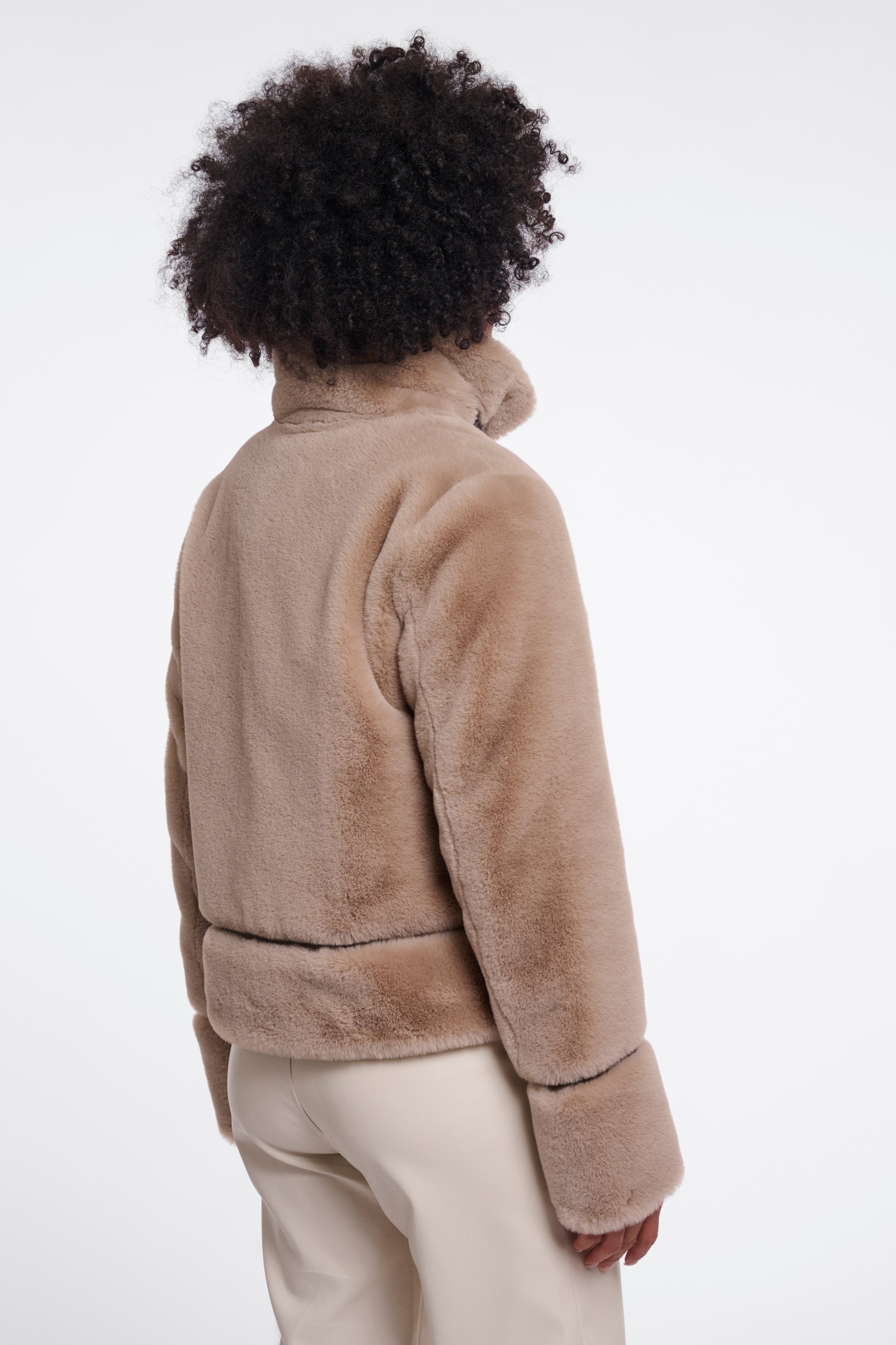Rino & Pelle Manteau en imitation fourrure Kurze Felljacke mit Stehkragen und Schnalle