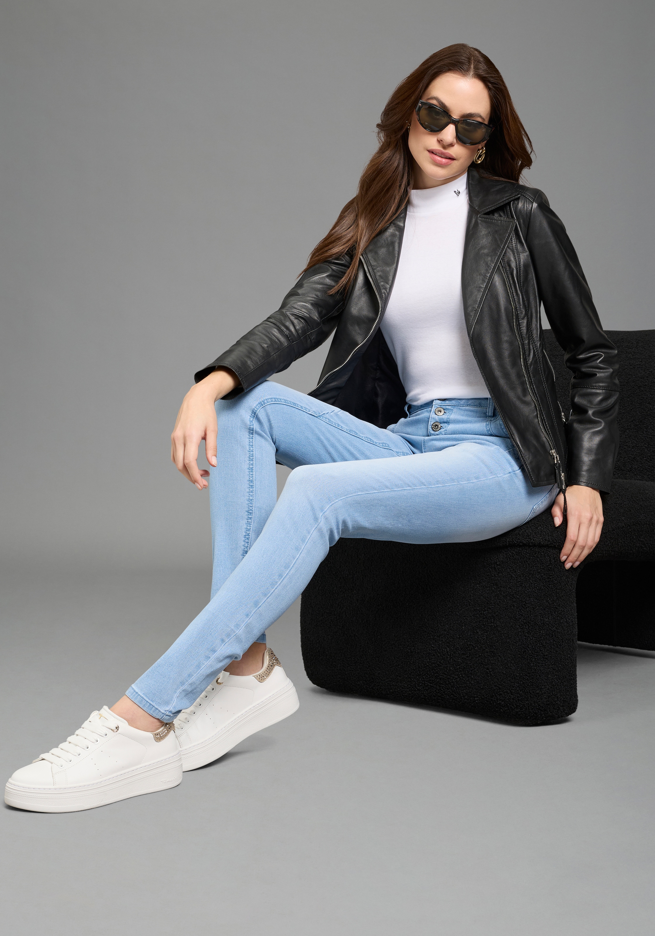 Bruno Banani Skinny-fit-Jeans extraenger Schnitt, normale Leibhöhe, mit Gesäss- und Eingrifftaschen