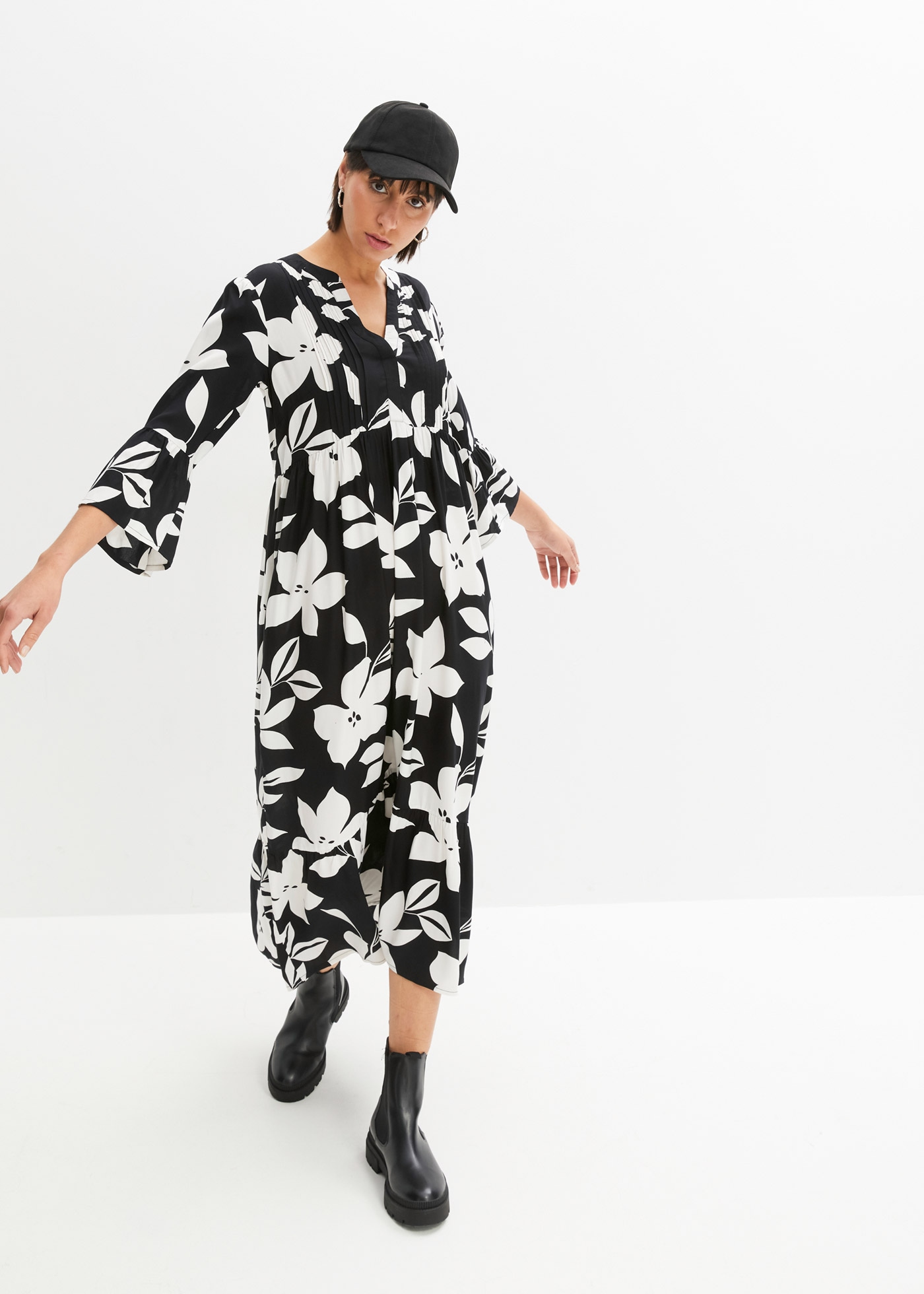 bonprix Maxikleid »Maxikleid aus fliessender Viskose« für modischen Auftritt, aus Viskose, A-Linie, 3/4-Ärmel