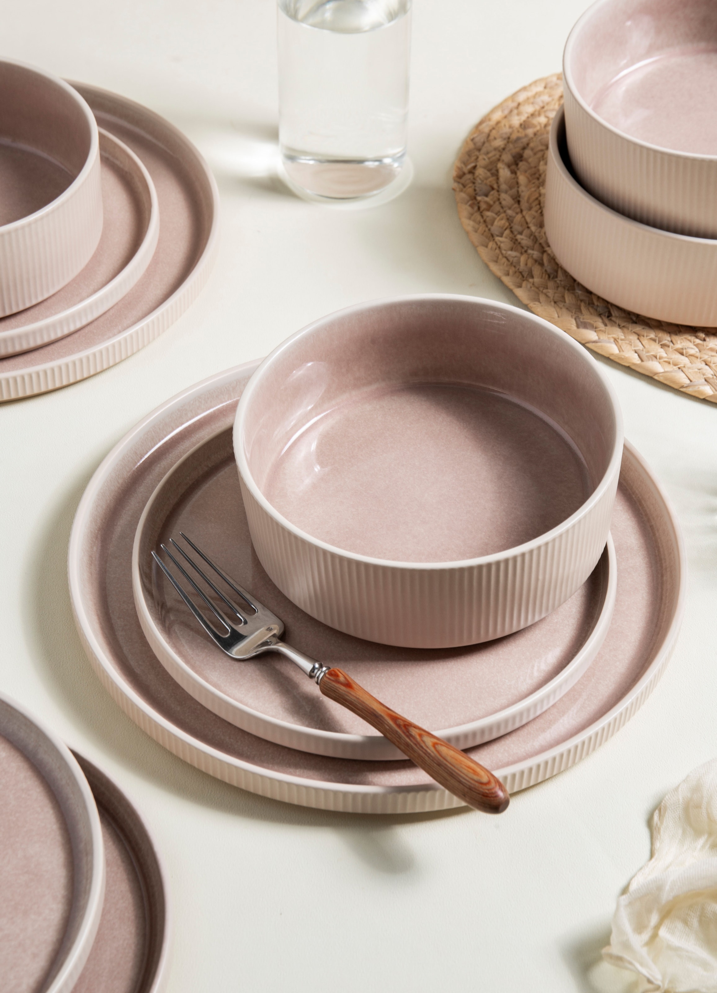 GOODproduct Geschirr-Set »Ylvii, aussen matt, innen reaktiv glasiert« Riffeloptik, spülmaschinenfest und mikrowellengeeignet