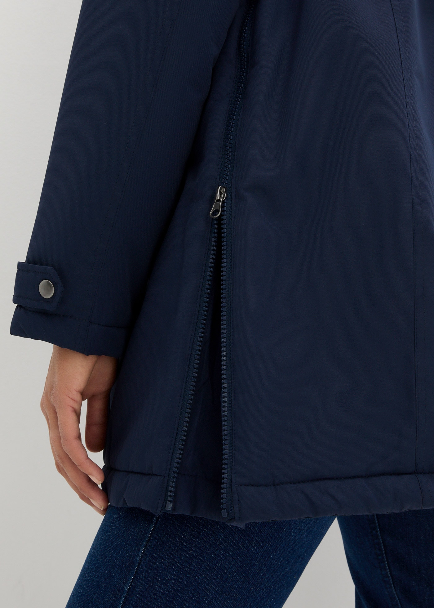 bonprix Veste de maternité mit Kapuze mit elastischem Gummizug, seitlicher Erweiterung durch Reissverschlüsse