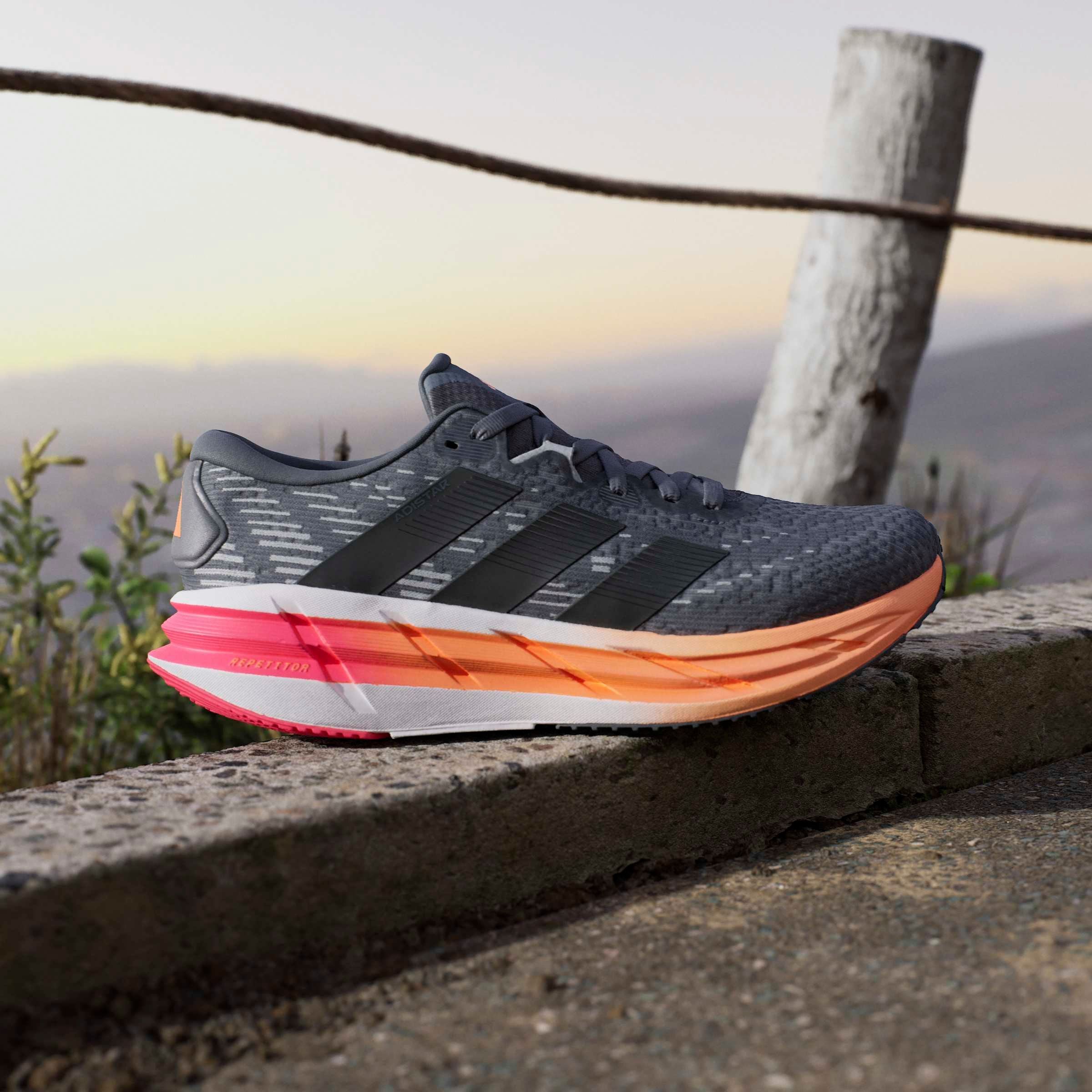 adidas Performance Chaussure de course »ADISTAR 4«