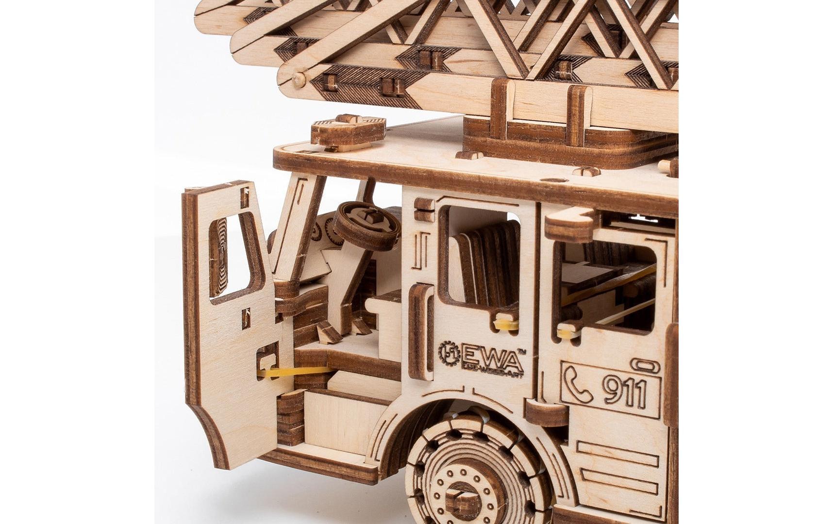   Modellbausatz »Eco-Wood-Art Feuerwehrauto« 439 Stk. tlg.