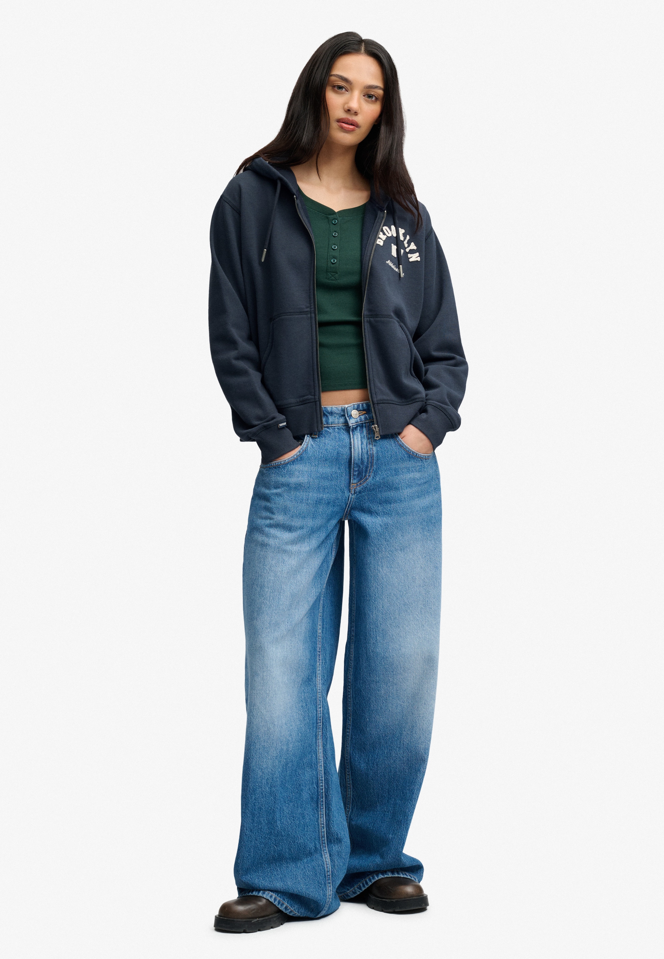 Superdry Sweat à capuche »ATH ESS RELAXED CROP ZIPHOOD« mélange de coton