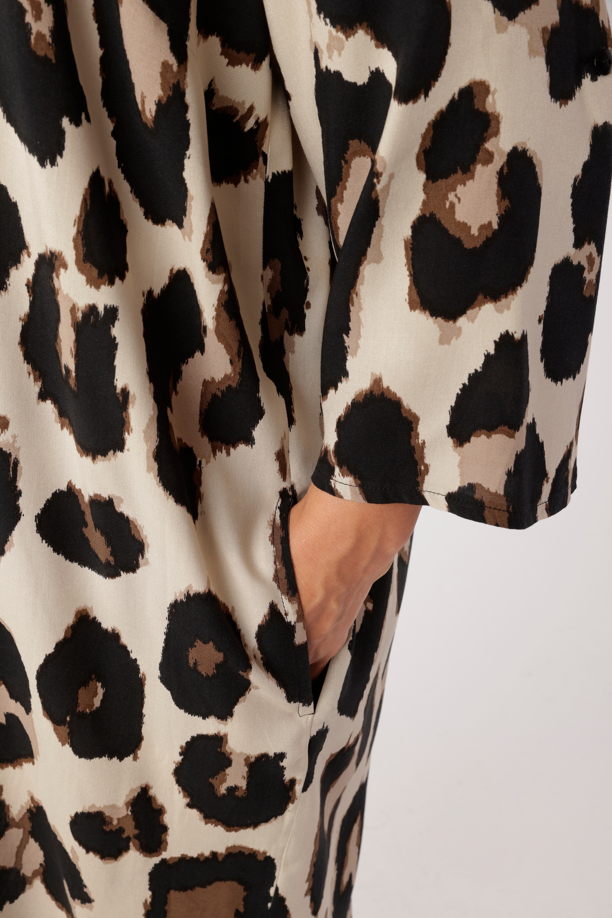 Aniston PLUS Robe imprimée avec superbe imprimé léopard - NOUVELLE COLLECTION