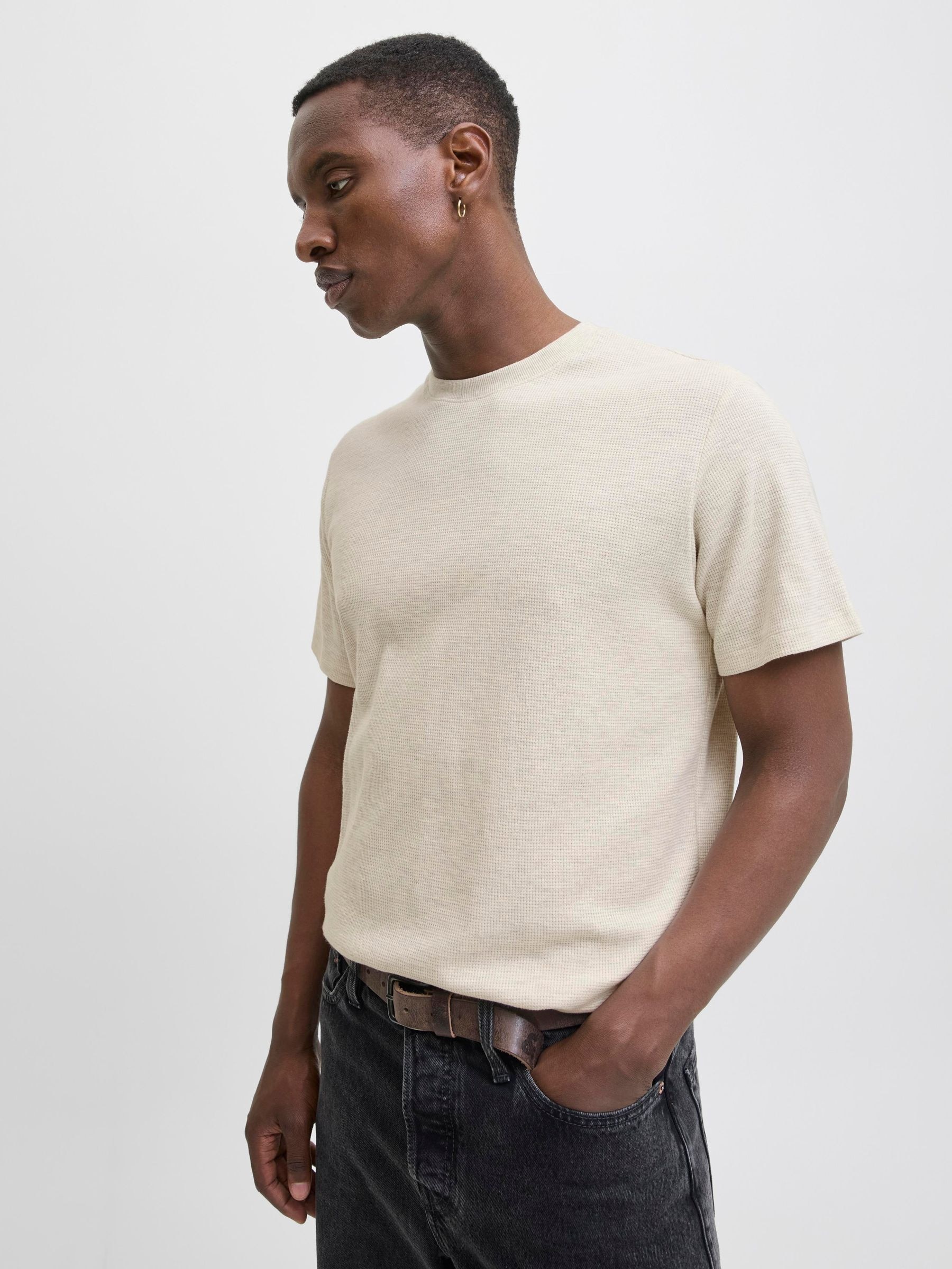 Jack & Jones Shirt à col rond »JJEAUSTIN TEE SS NOOS« Materialmix, relaxed fit