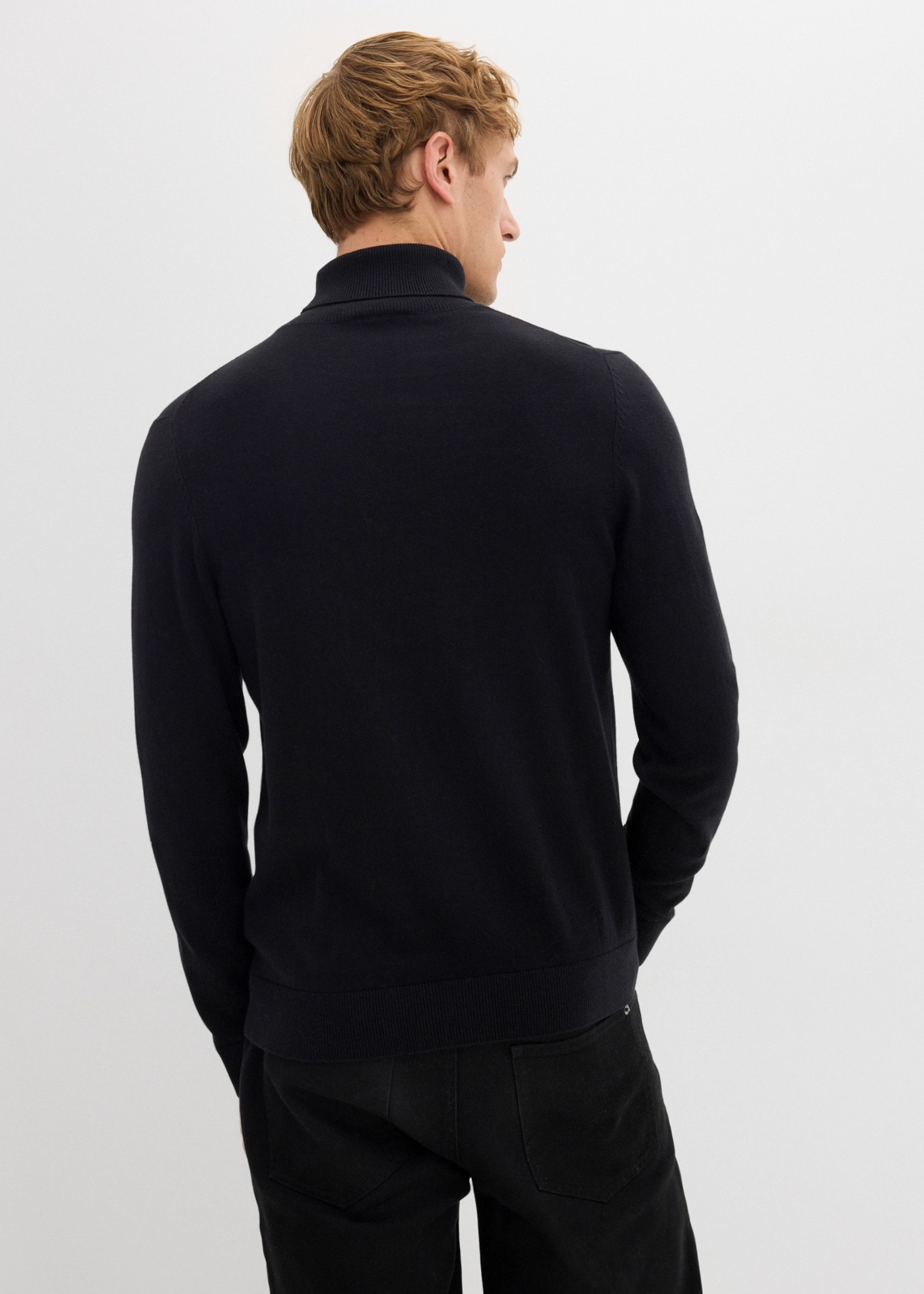 bonprix Pull à col roulé style élégant, en coton et laine, coupe slim fit