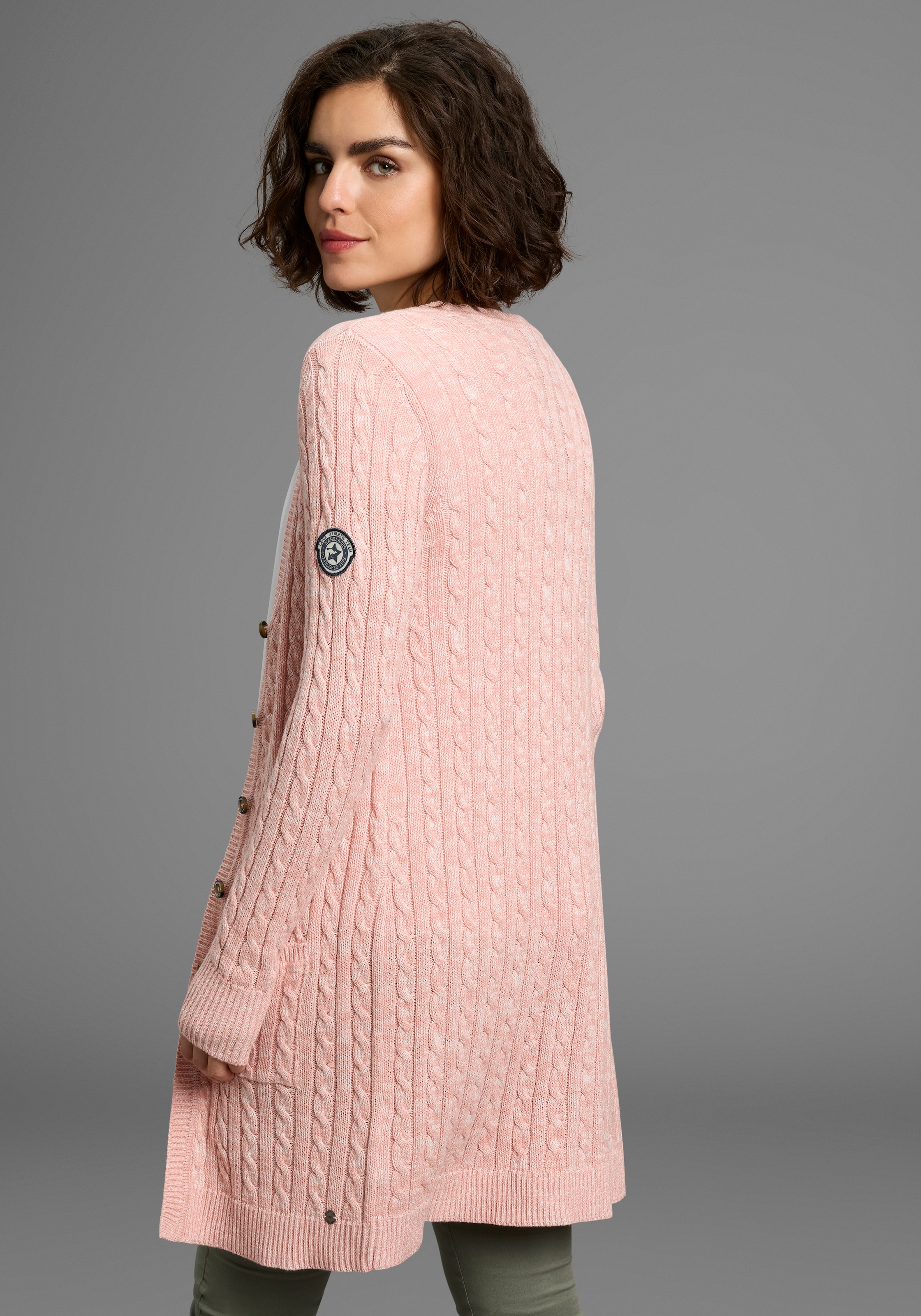 KangaROOS Longstrickjacke mit trendigem Zopfmuster und Taschen