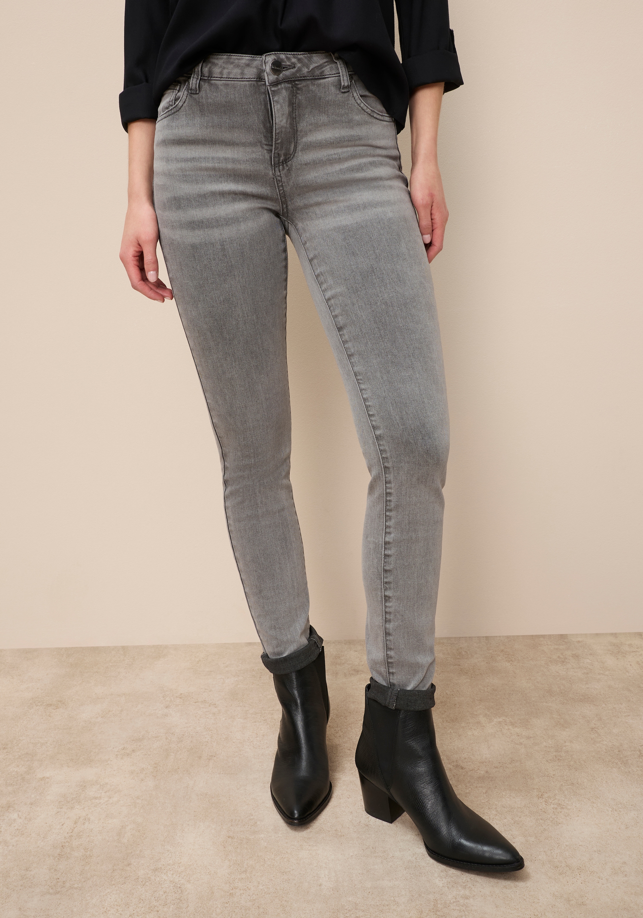 Tamaris Skinny-fit-Jeans schmale Beinweite, mit Gürtelschlaufenbund, mit Metallreissverschluss