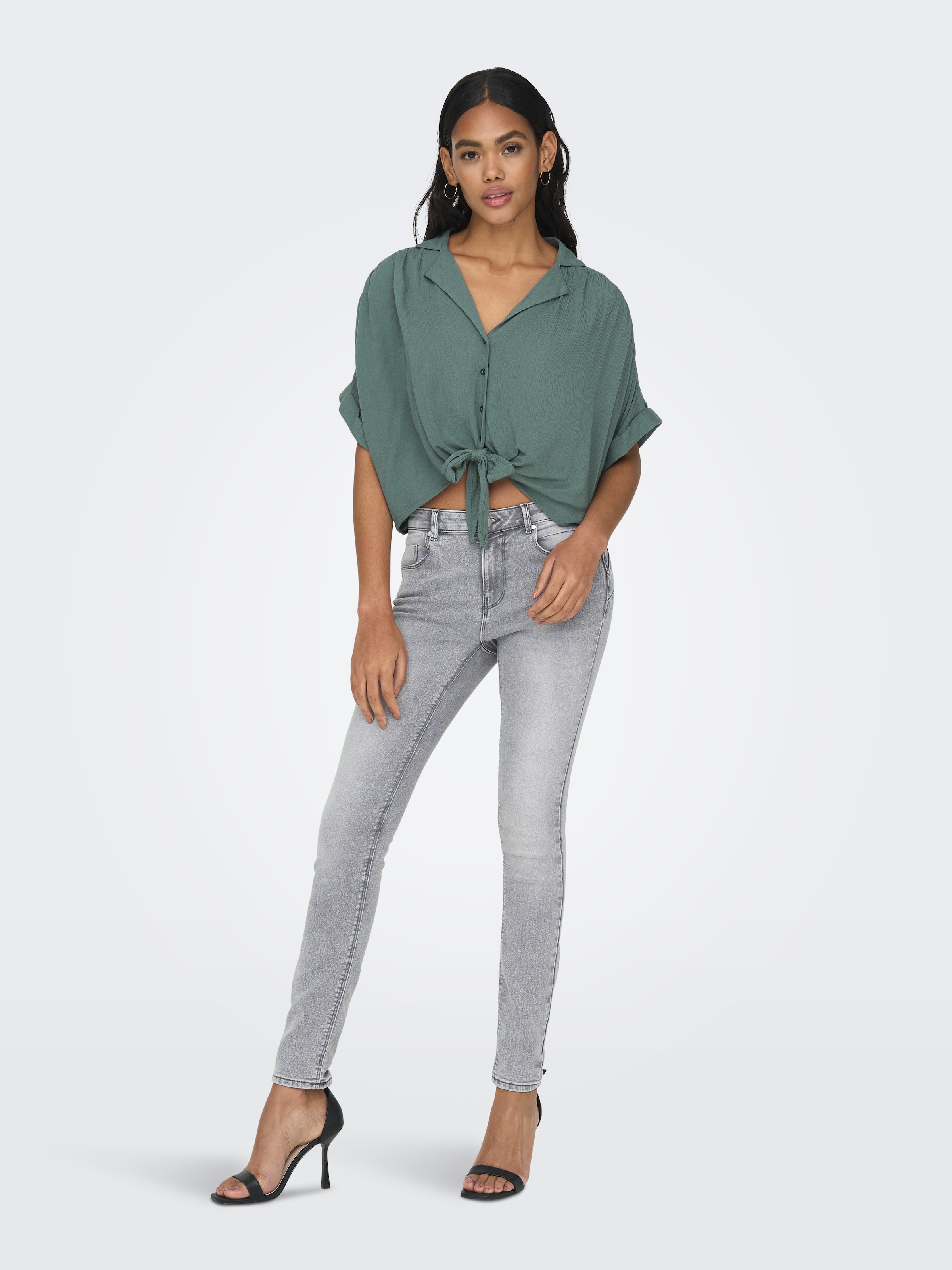 ONLY Blouse à manches courtes »ONLPAULA LIFE S/S TIE SHIRT WVN NOOS« viscose, coupe regular