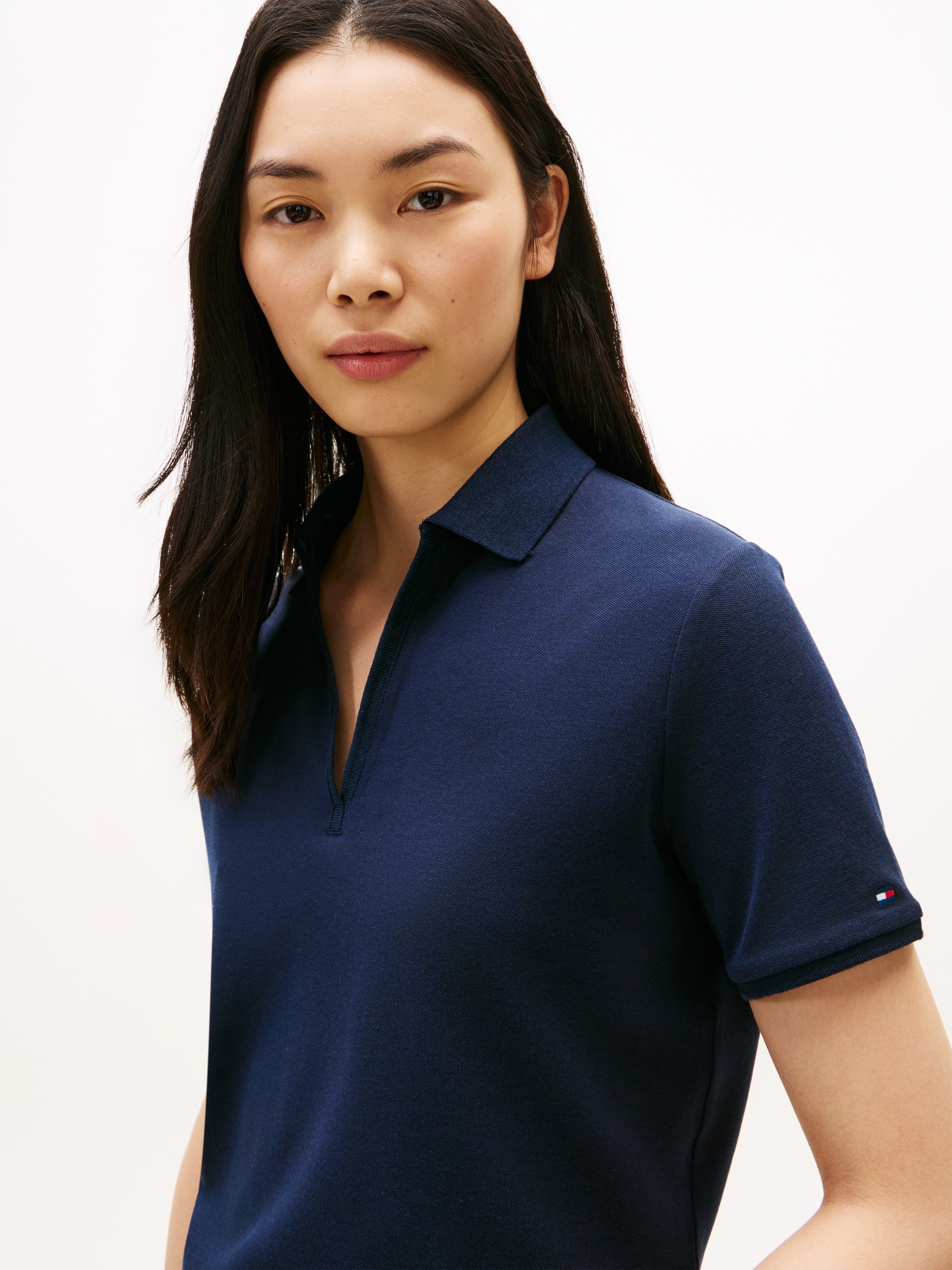 Tommy Hilfiger Poloshirt »LYOCELL PIQUE OPEN-NK SS POLO« mit kleinem Logo-Stick