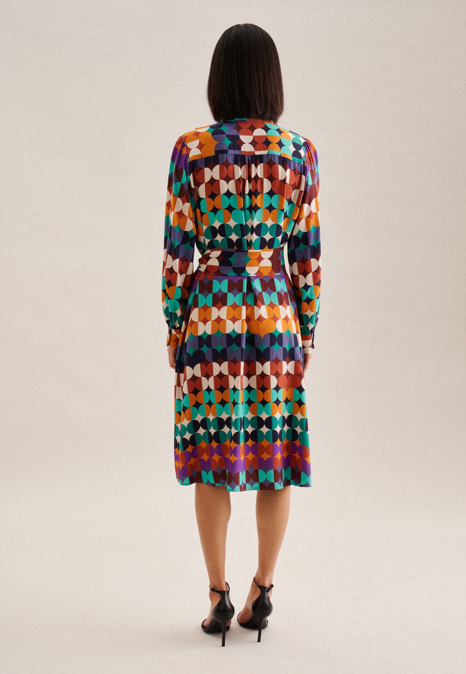 seidensticker Sommerkleid »Schwarze Rose« Langarm Kragen Geometrische Muster