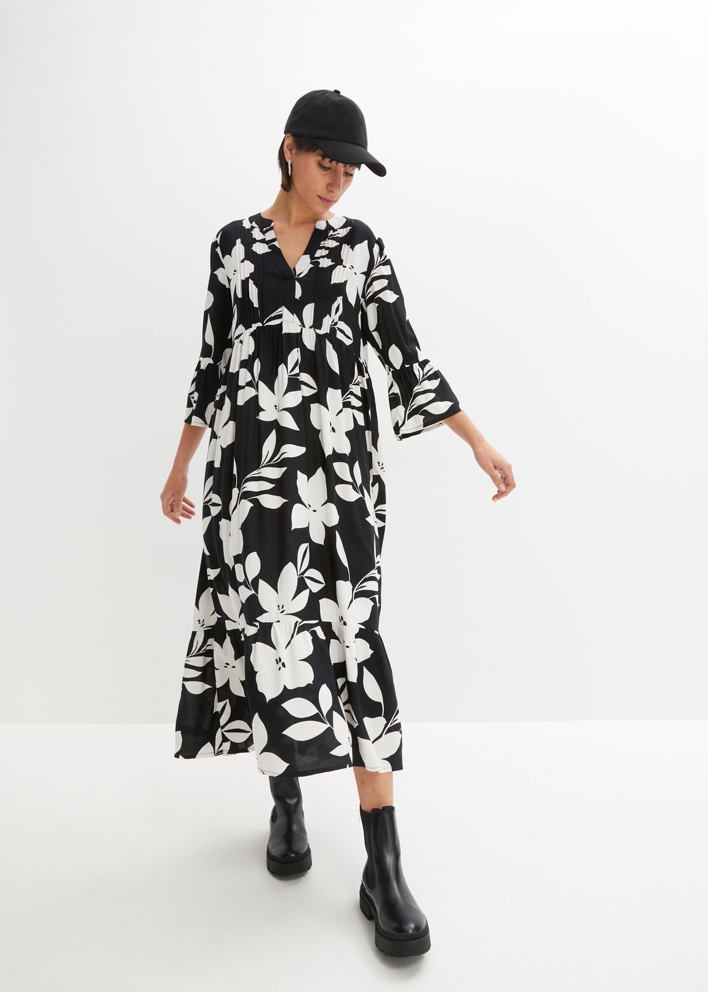 bonprix Maxikleid »Maxikleid aus fliessender Viskose« für modischen Auftritt, aus Viskose, A-Linie, 3/4-Ärmel