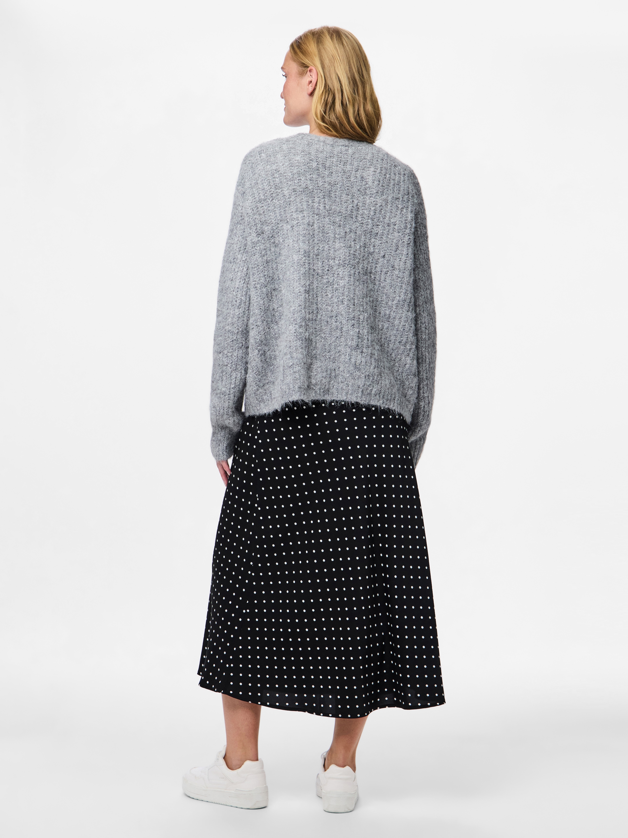 pieces Veste en tricot »PCCLEO LS V-NECK KNIT CARDIGAN NOOS BC«
