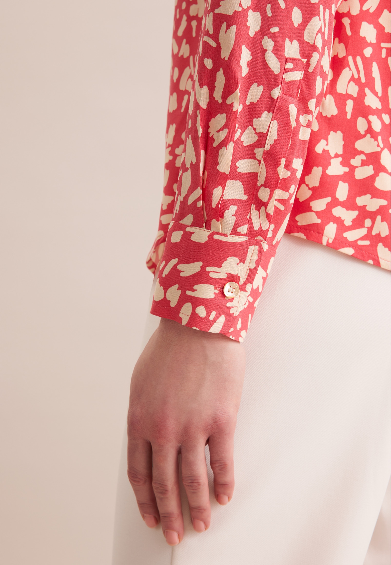 seidensticker Blouse chemise »Schwarze Rose« 1/1 Kragen Druck