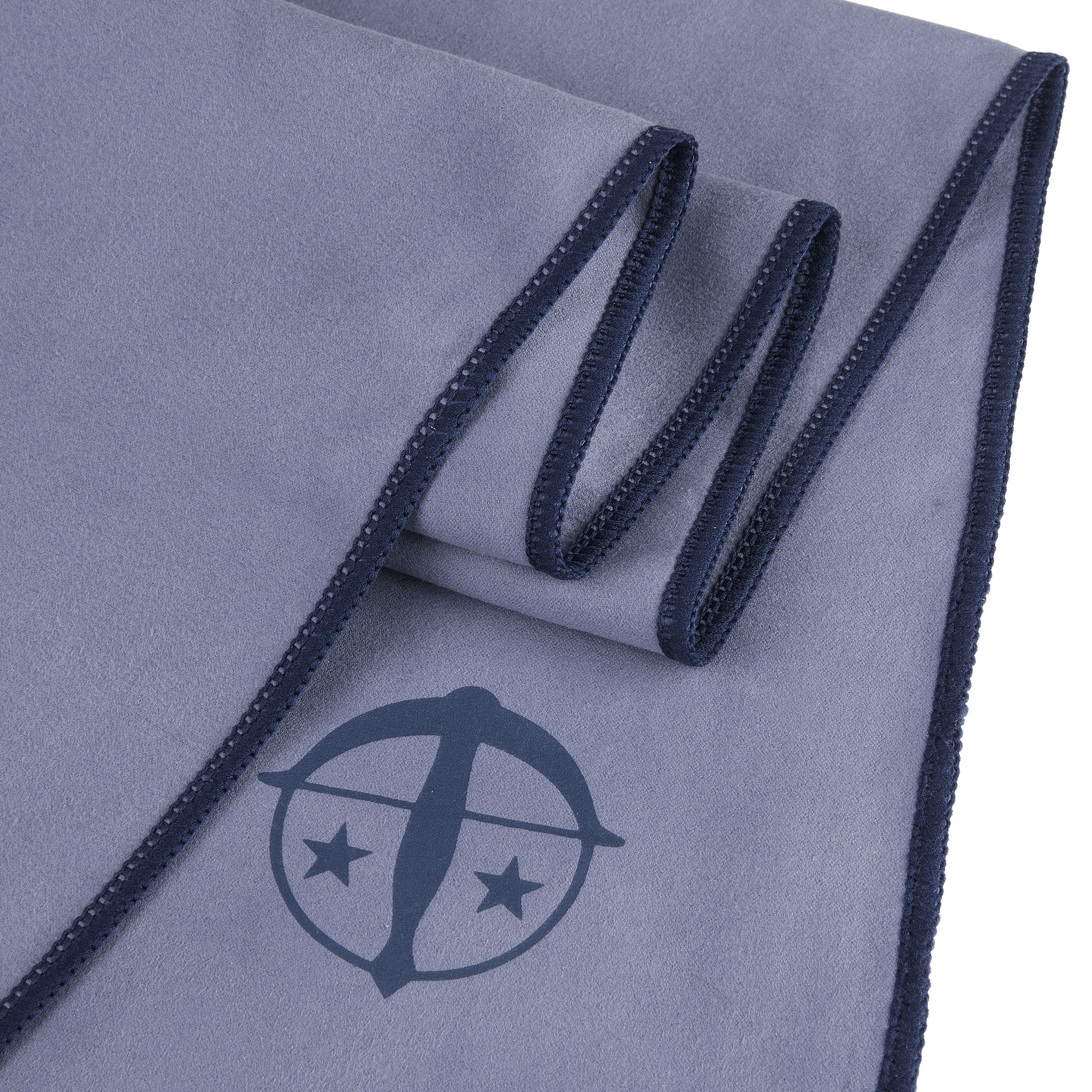 Schiesser Serviette de sport »Mario aus hochwertiger Mikrofaser« avec bordure contrastée et impression logo