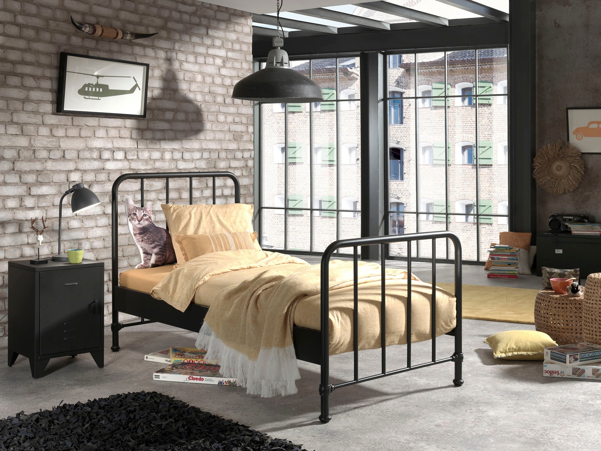 Vipack Jugendbett »Bronxx, Einzelbett 90/200, sehr stabil, romantische Optik« B/H/T ca. 96,5x110x206cm, inkl. Lattenrost, Bodenfreiheit,  Oberfläche pulverbeschichtet, verschiedene Farben zur Wahl