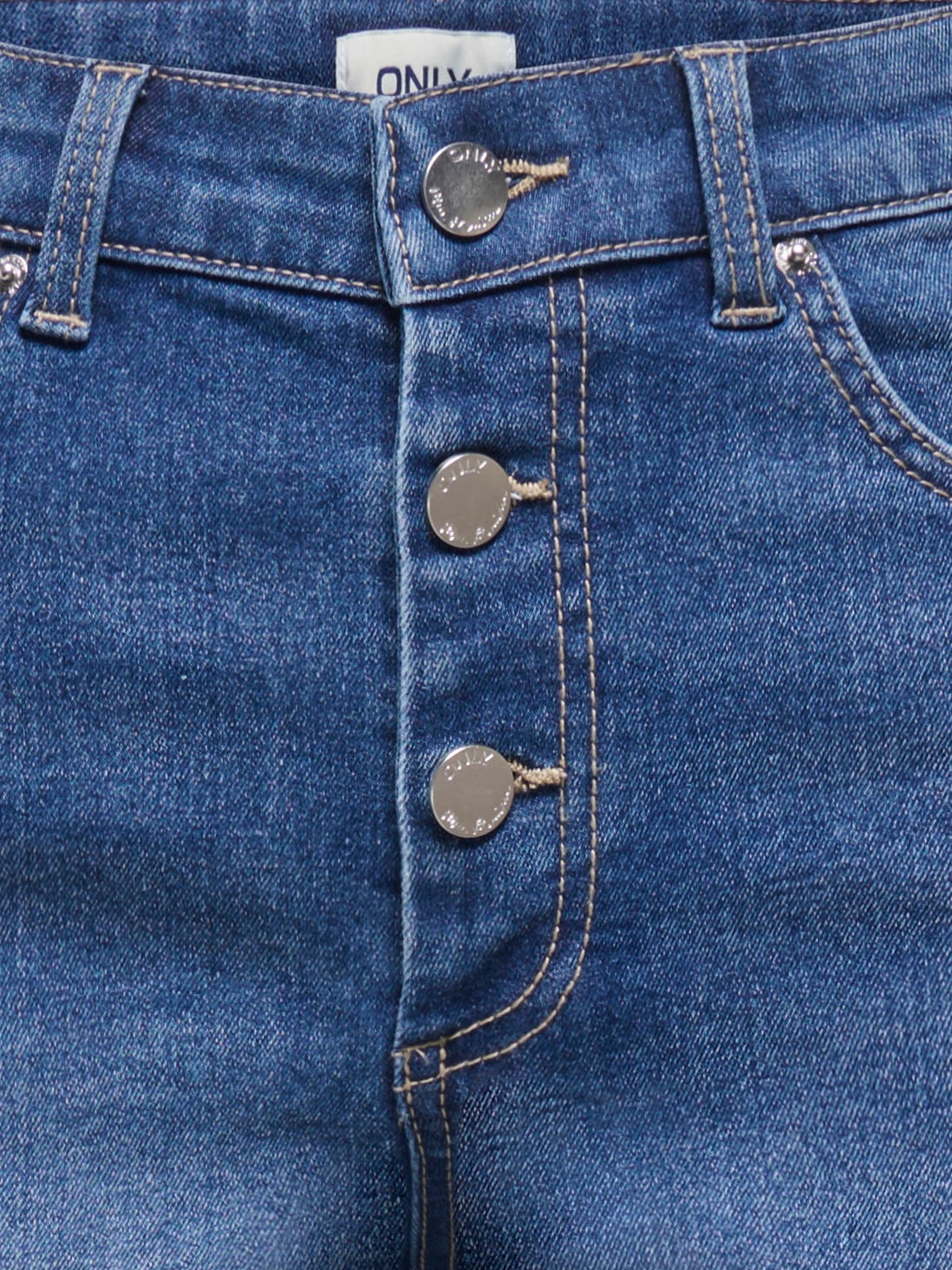 ONLY Short en jean »ONLJESSIE MID VIS BUT SHORTS DNM« mélange de coton