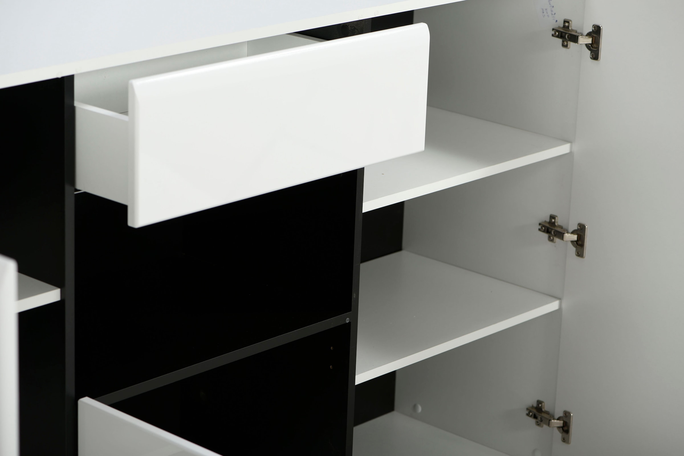 INOSIGN Sideboard »Trentino« Kommode, Briete ca. 173 cm, Soft-Close-Funktion, Hochglanzfronten