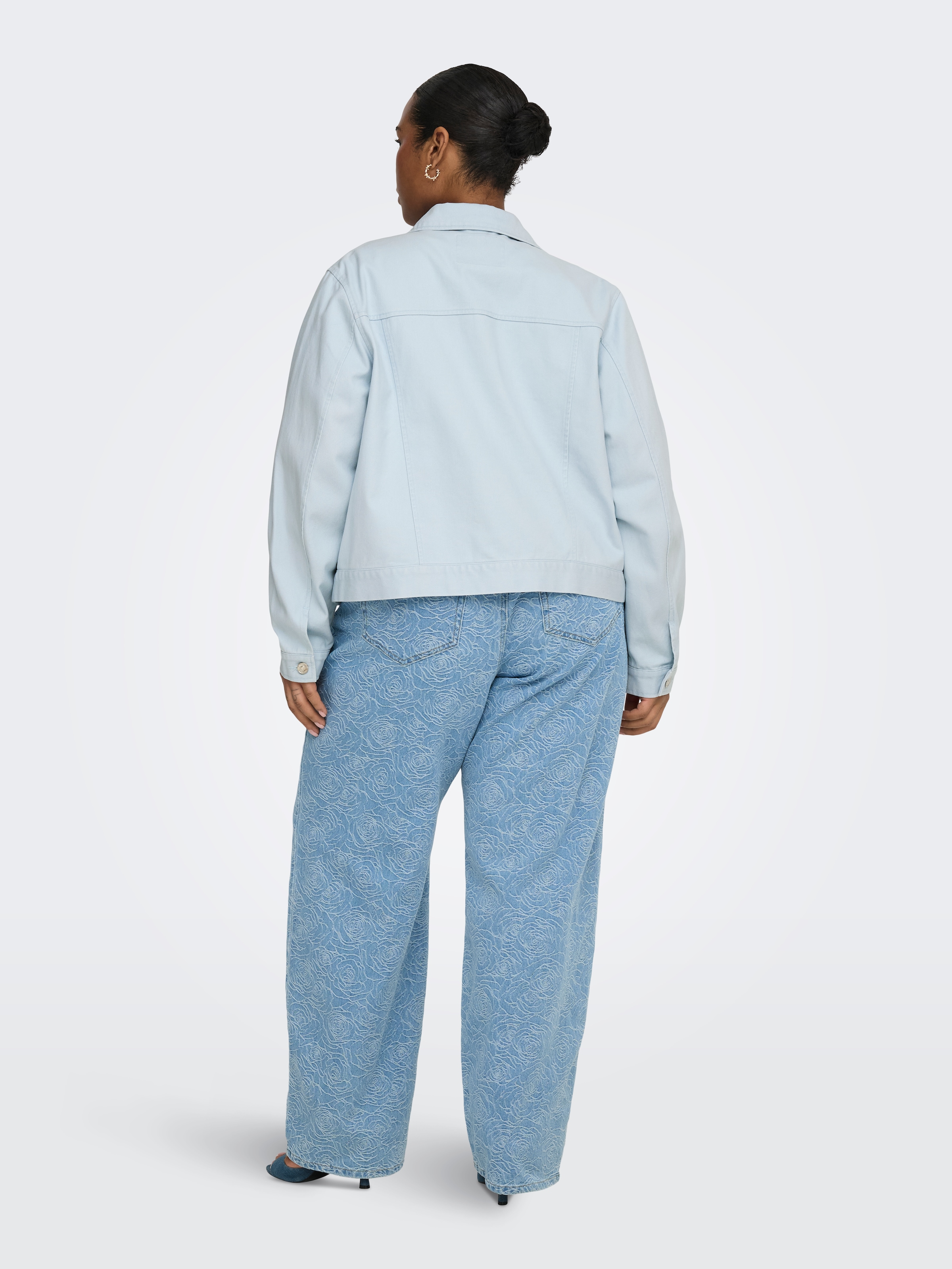 ONLY CARMAKOMA Jeansjacke »CARELSA CROCHET DENIM JACKET OTW« mit Stickerei Detail