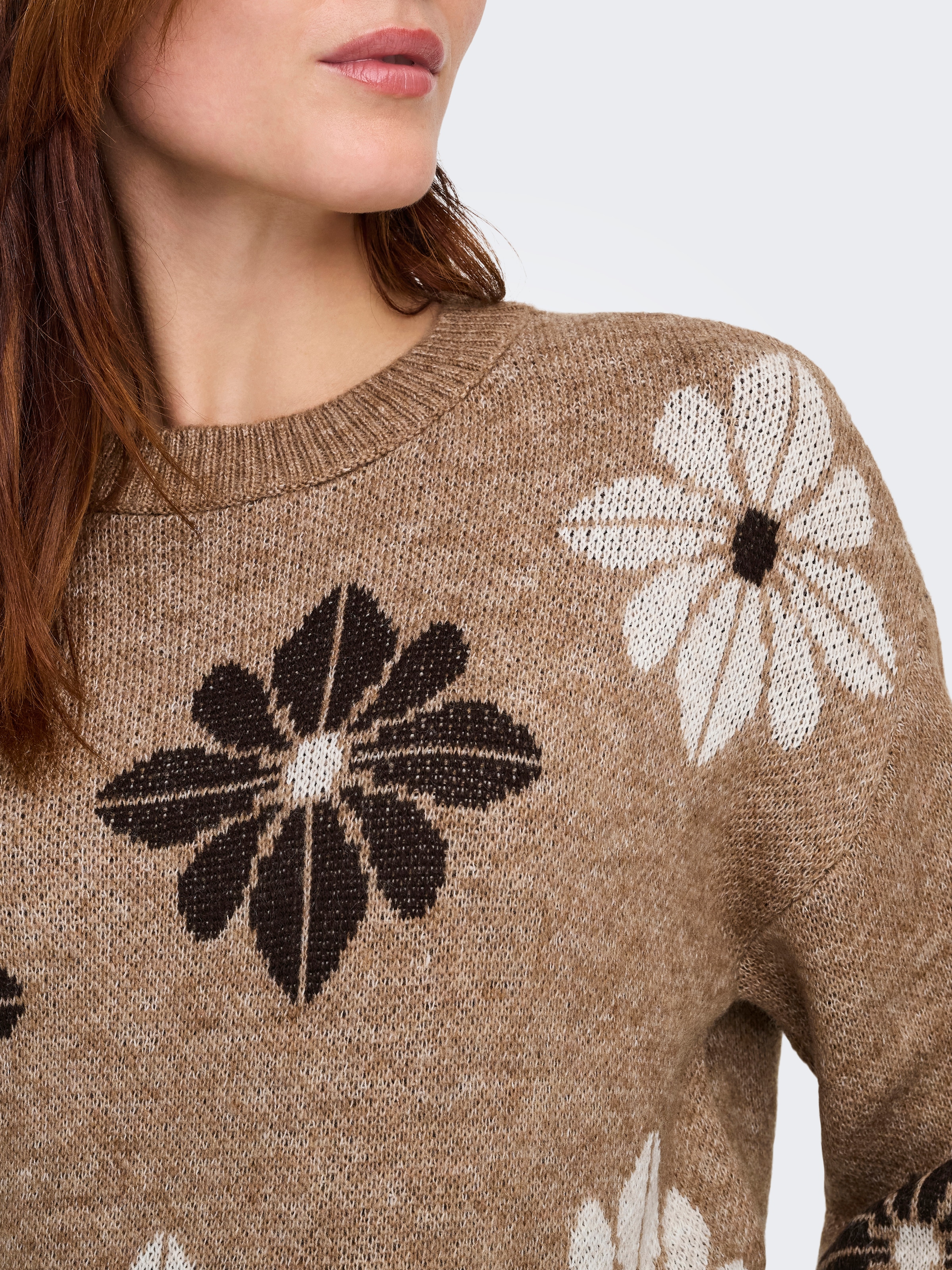 ONLY Rundhalspullover »ONLFREESIA LS FLOWER O-NECK RP KNT« mit Blümchen - Strickmuster