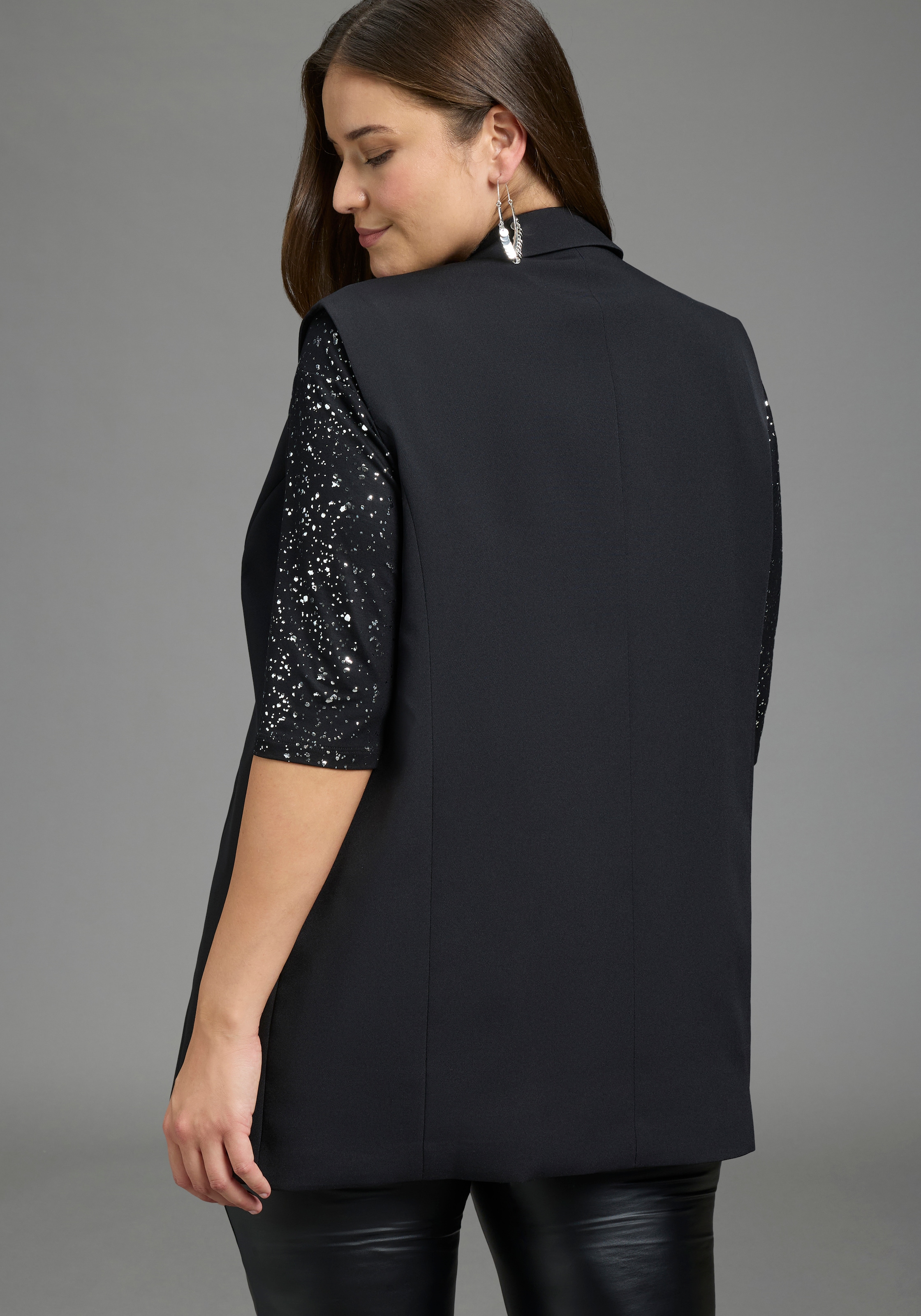 Laura Scott CURVE Gilet long »Grosse Grössen« en polyester et élasthanne, coupe féminine, apparence unie