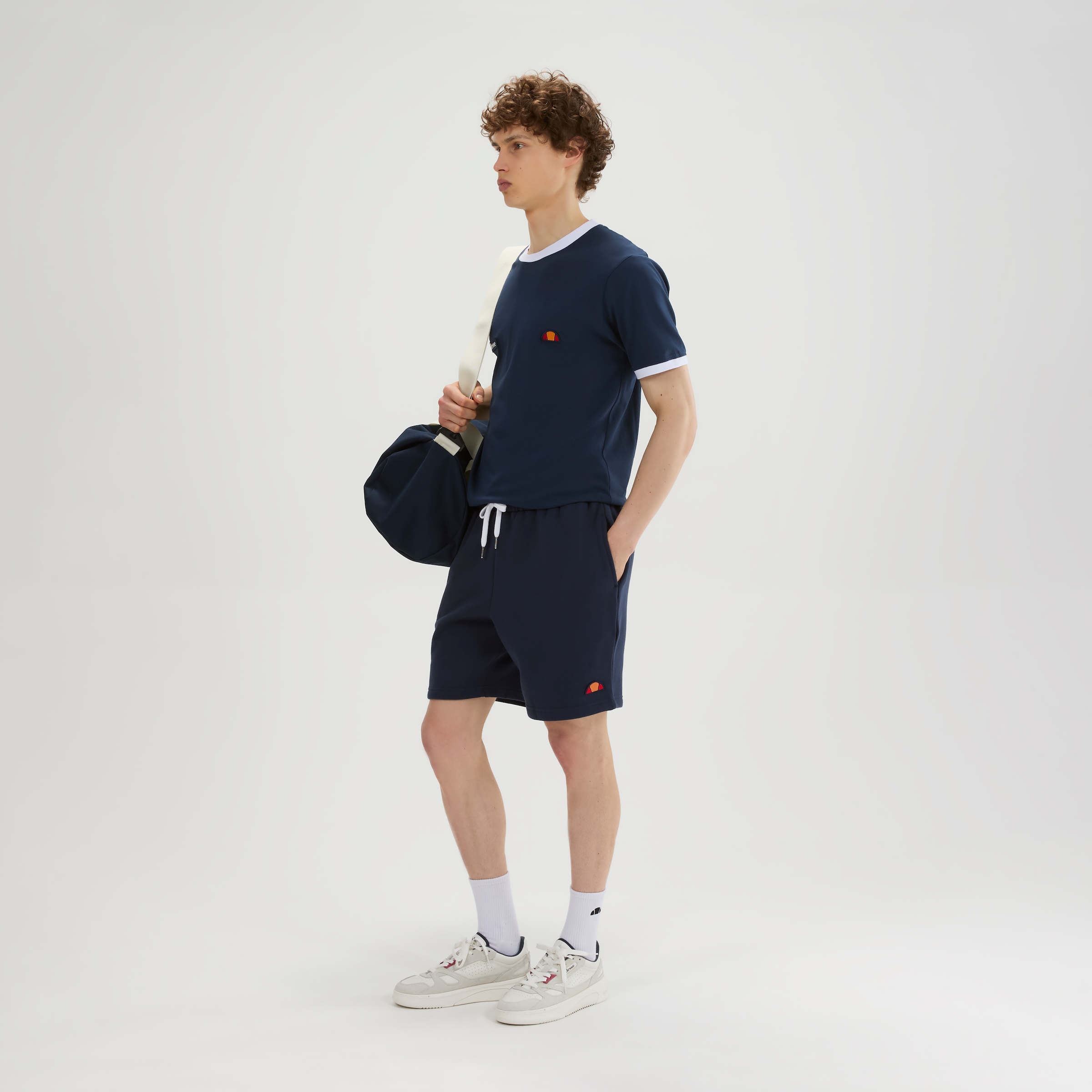 Ellesse Sweatshorts »ISLINGTON SHORT«  En coton et polyester, coupe confortable