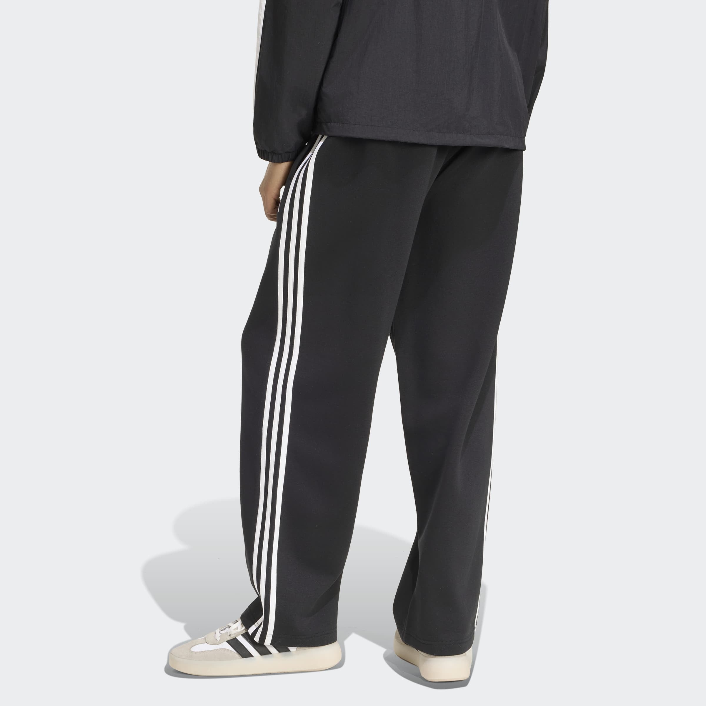 adidas Sportswear Pantalon de sport »ESSENTIALS 3-STREIFEN, OFFENER SAUM«