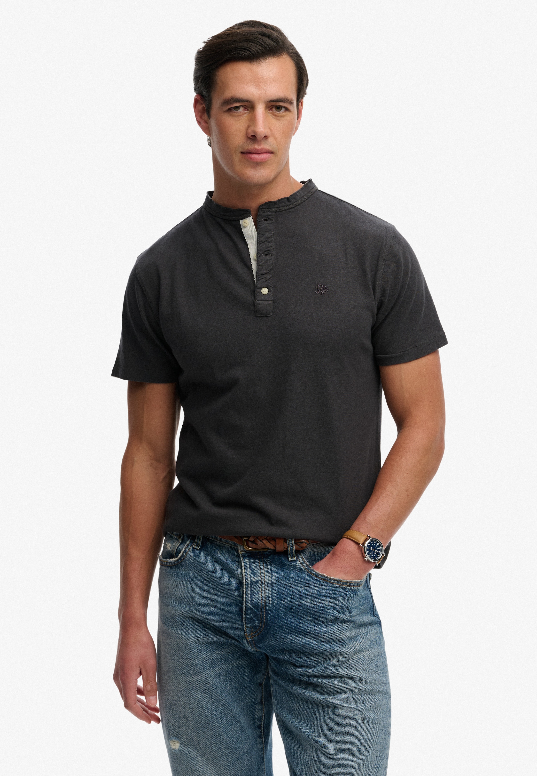 Superdry T-shirt »CLASSIC COTTON LIN SS GRANDAD« avec étiquette de marque, en coton et lin, en jersey simple, manches courtes