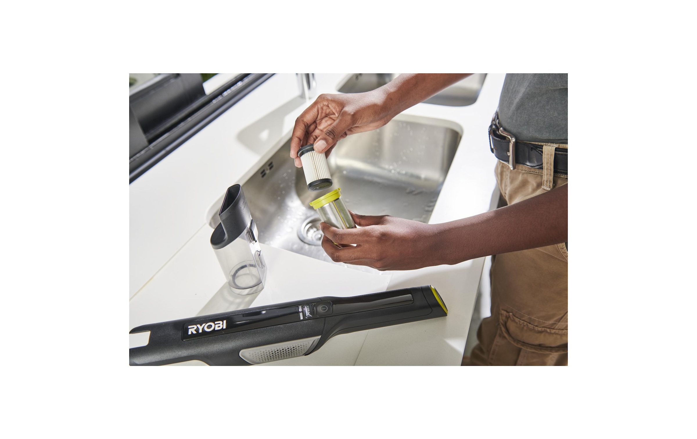 RYOBI Aspirateur à main sans fil »RYOBI RHV44-220G«