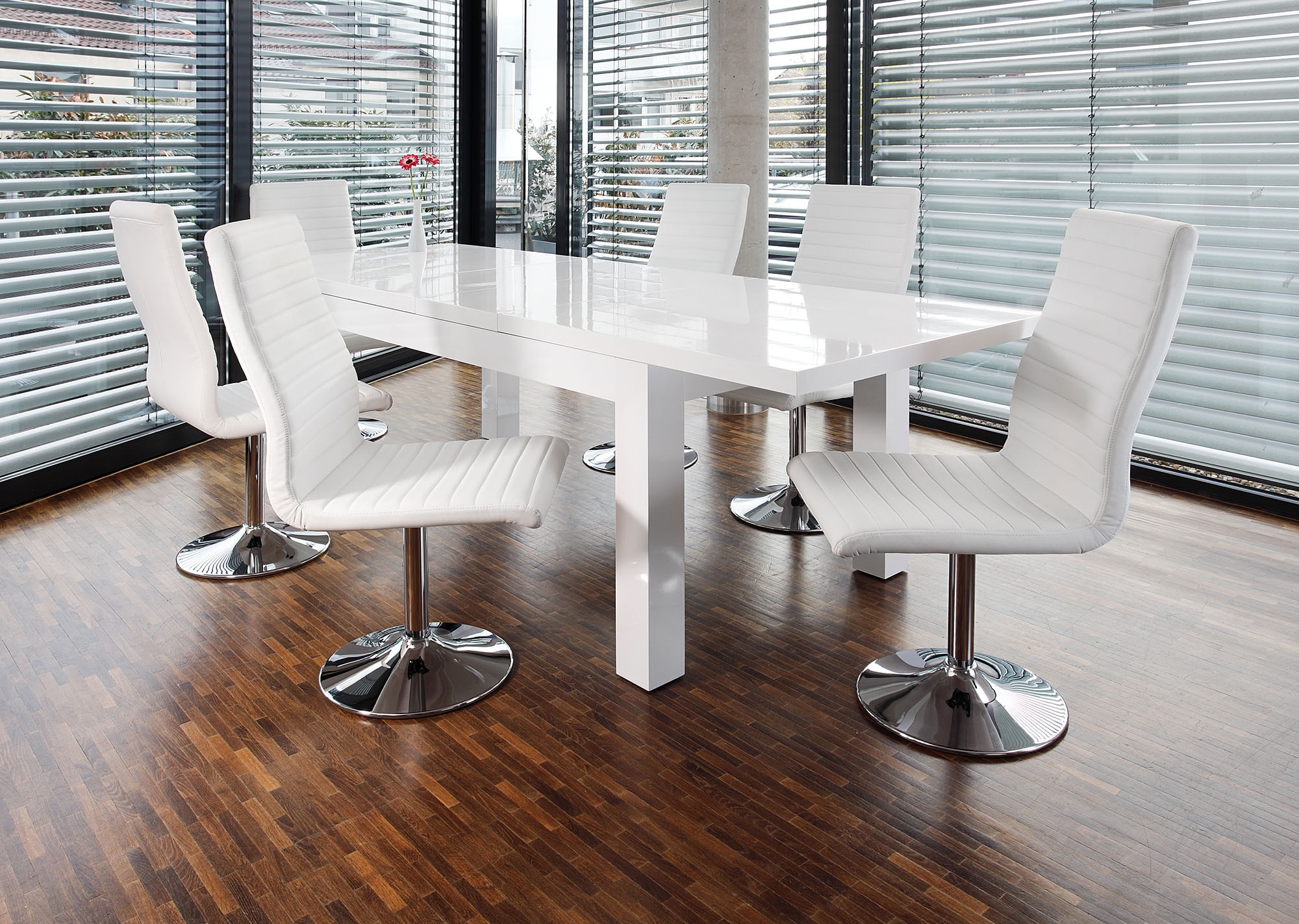 SalesFever Esstisch »Odense - Design Tisch für stilvolle Mahlzeiten« Mit praktischen Ansteckplatten erweiterbar