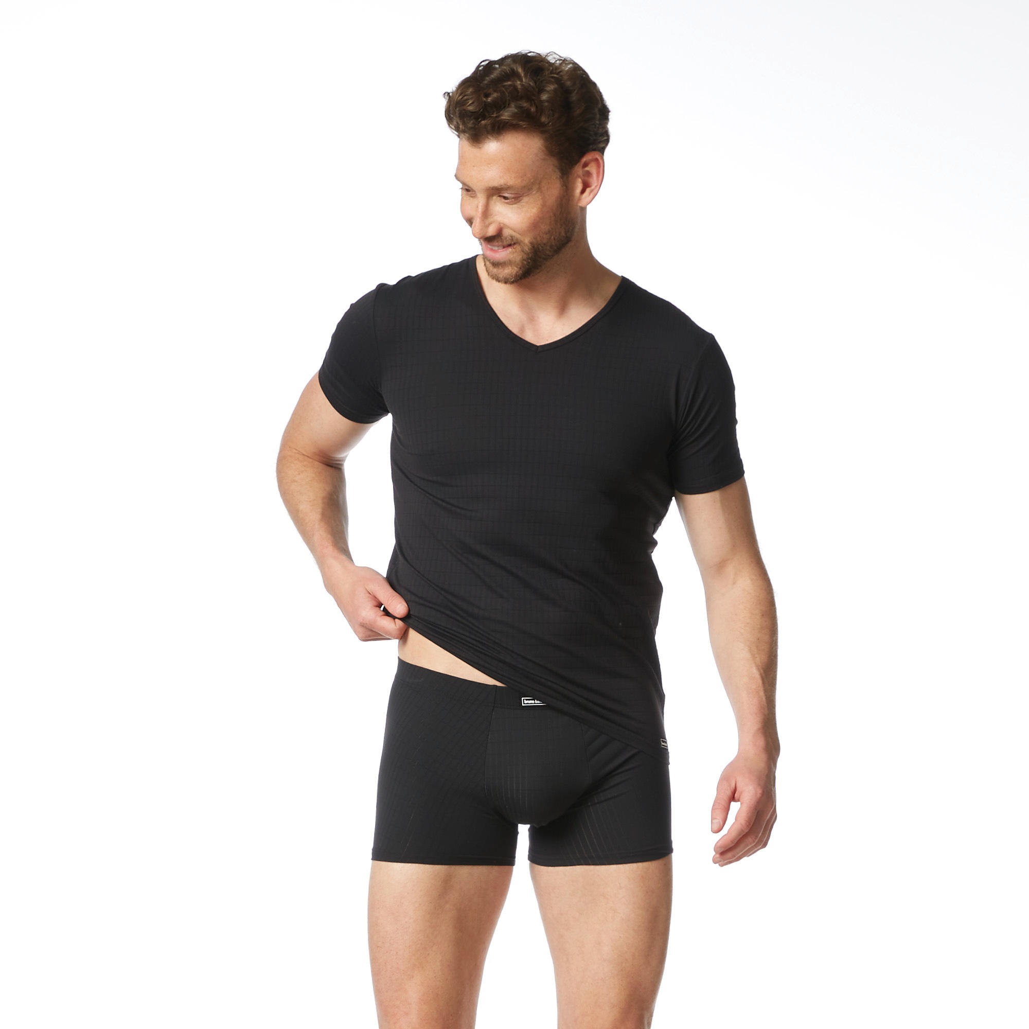 Bruno Banani V-Shirt »CHECK LINE 2.0« Pique Optik, Kurzarm, V-Neck, Cotton-Mix