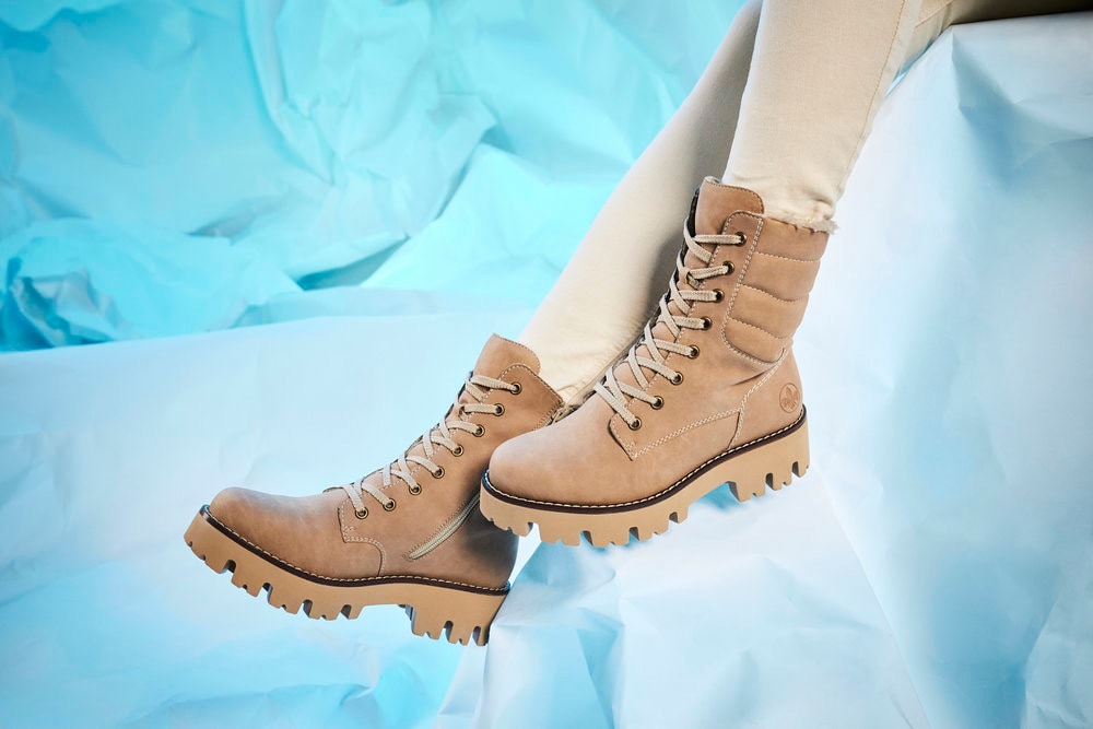 Rieker Winterstiefelette  , Winterboots, Schnürboots, Profilsohle, mit Innenreissverschluss