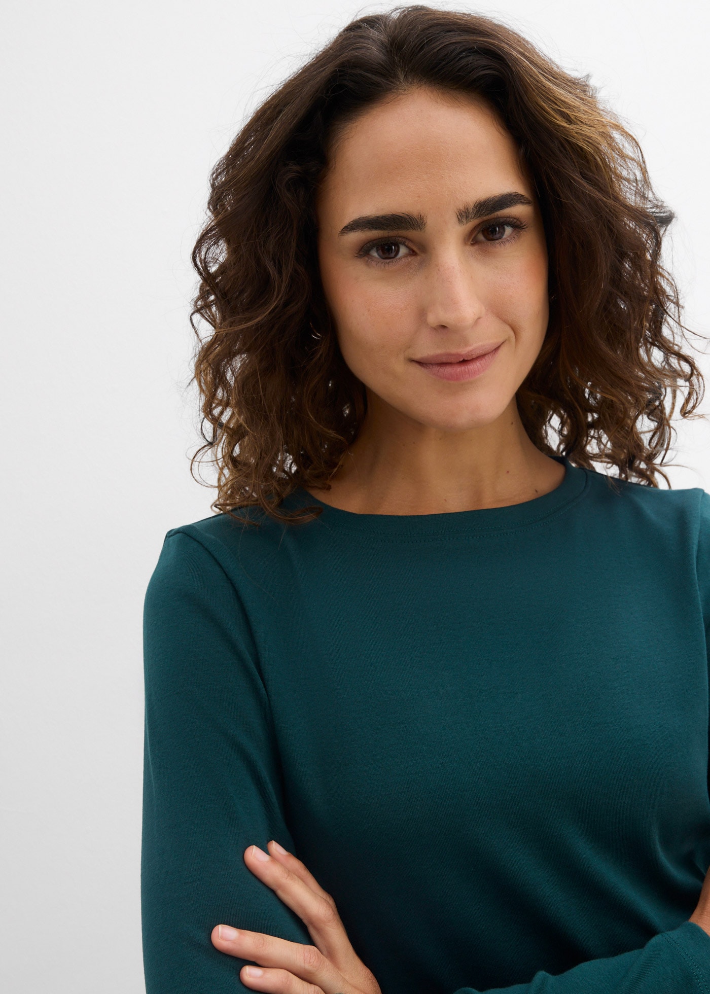 bonprix T-shirt à manches longues eng anliegende Passform, lange Ärmel, Basic-Shirt