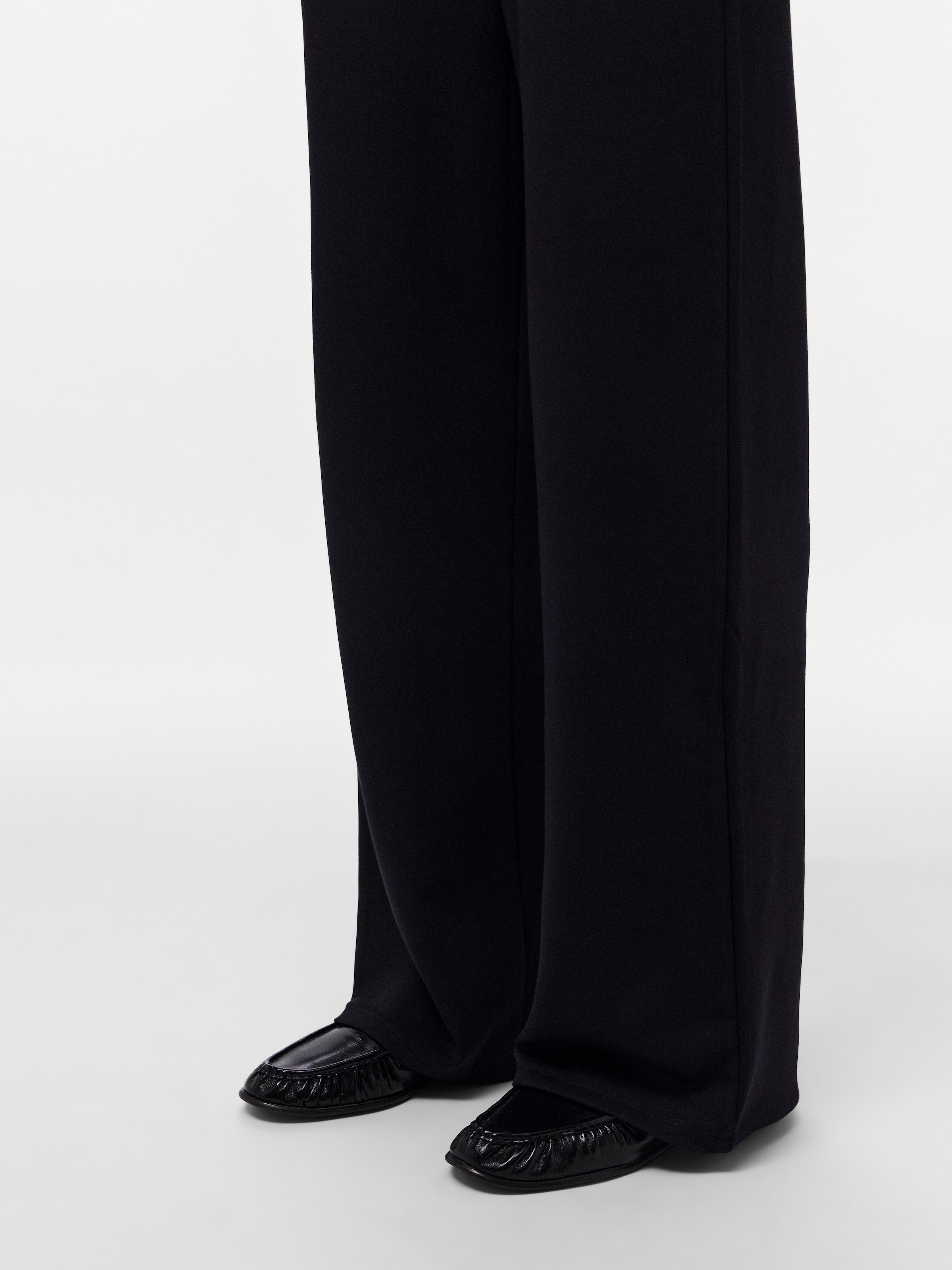 pieces Pantalon sweat »PCMICHELLE SCUBA HW PANTS SWT NOOS BC«  mélange de matériaux