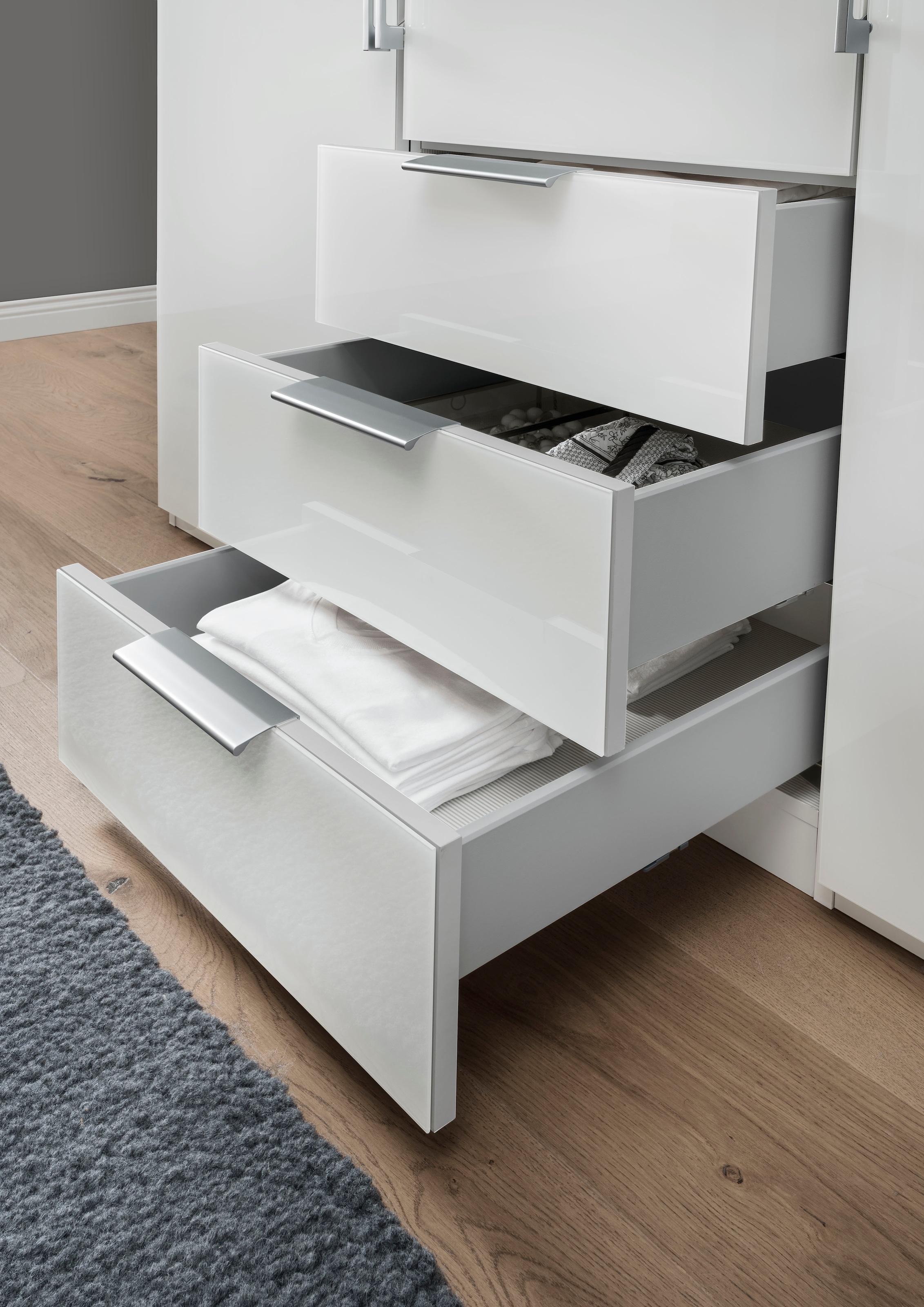 WIEMANN Kleiderschrank »Monaco« hochwertige Beschläge