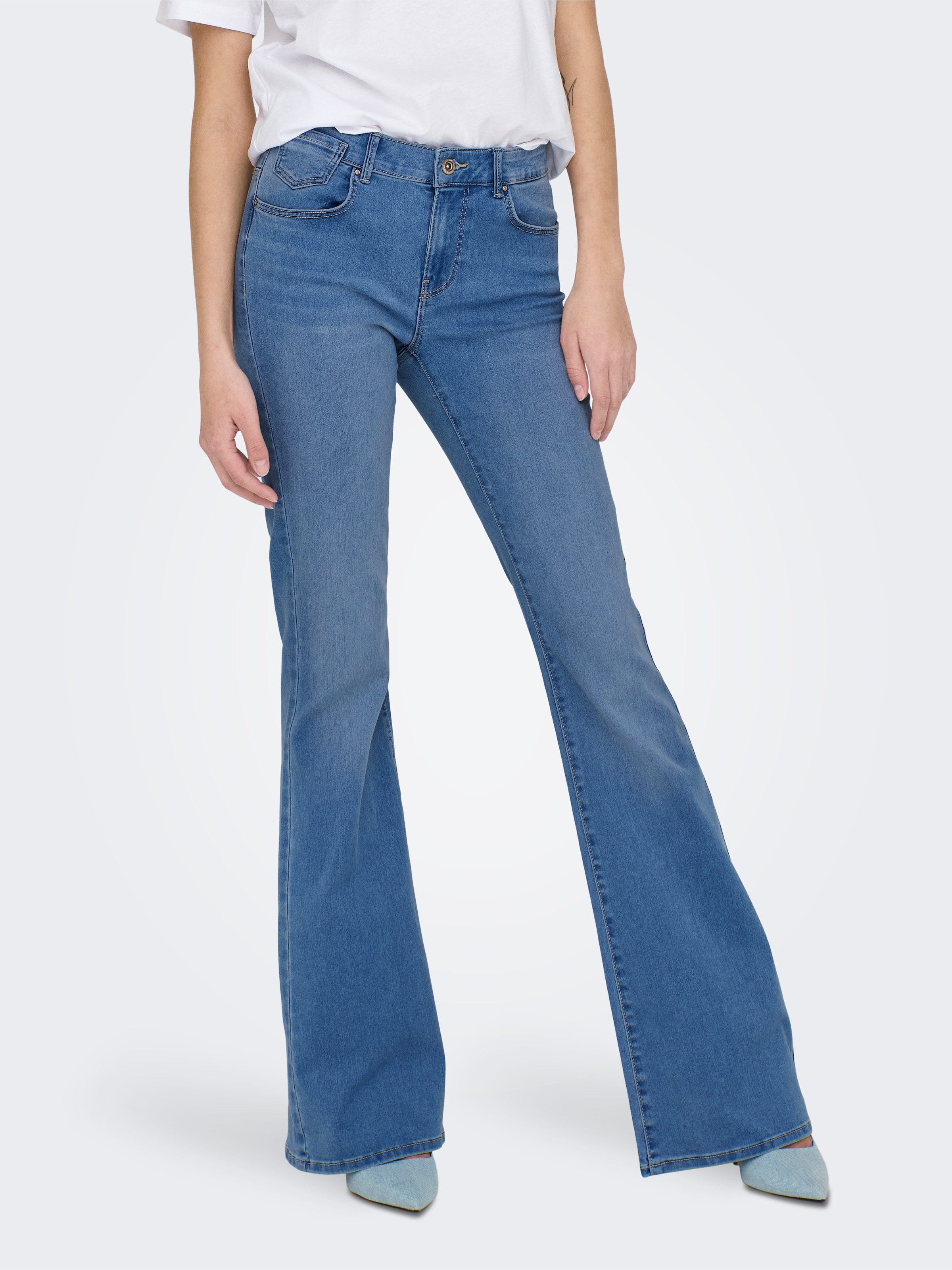 ONLY Jeans bootcut »ONLREESE REG RETRO FLARED DNM BOX« Mélange de matières, coupe bootcut