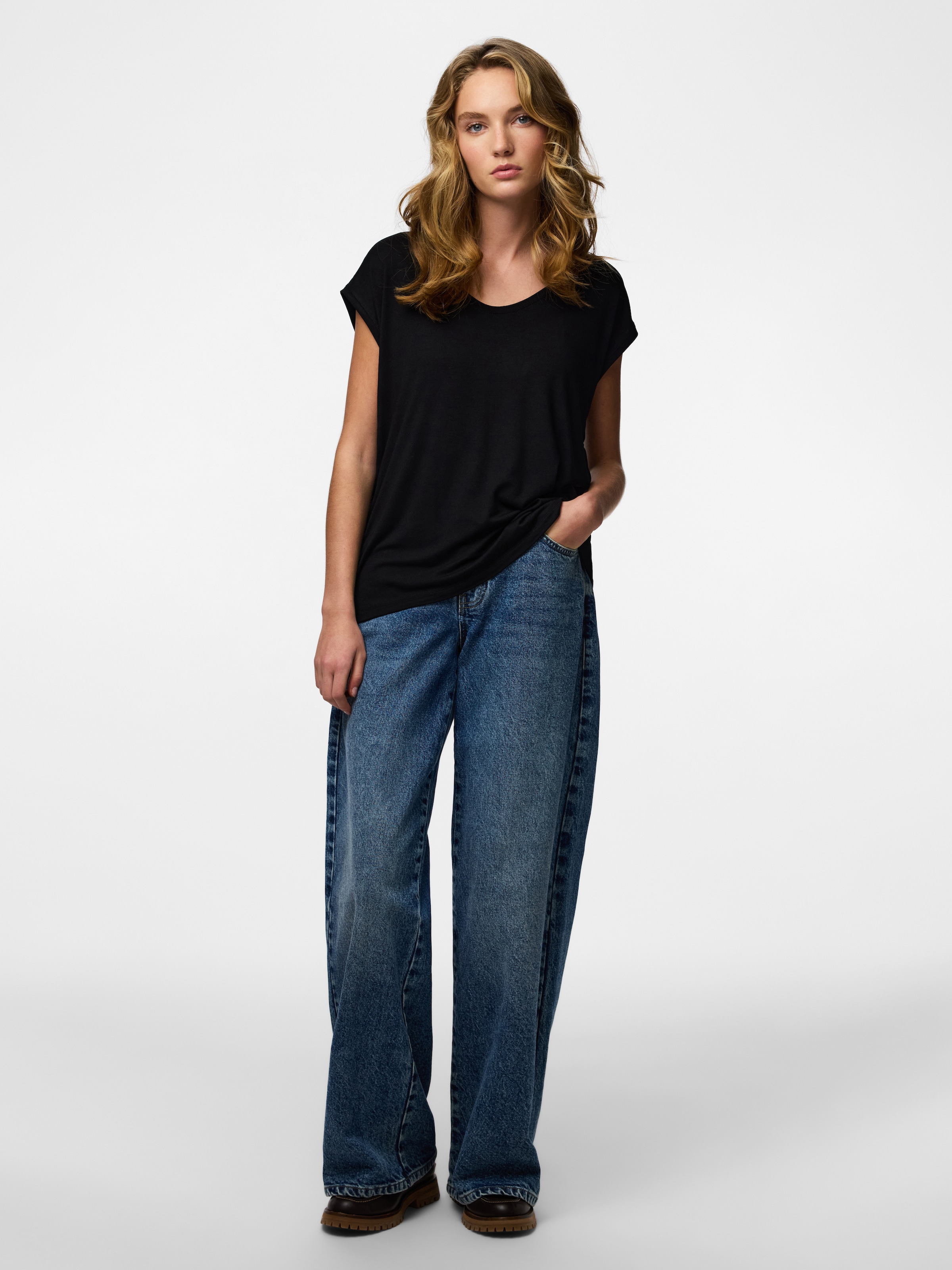 pieces Shirt à col rond »PCBILLO TEE SOLID NOOS BC«
