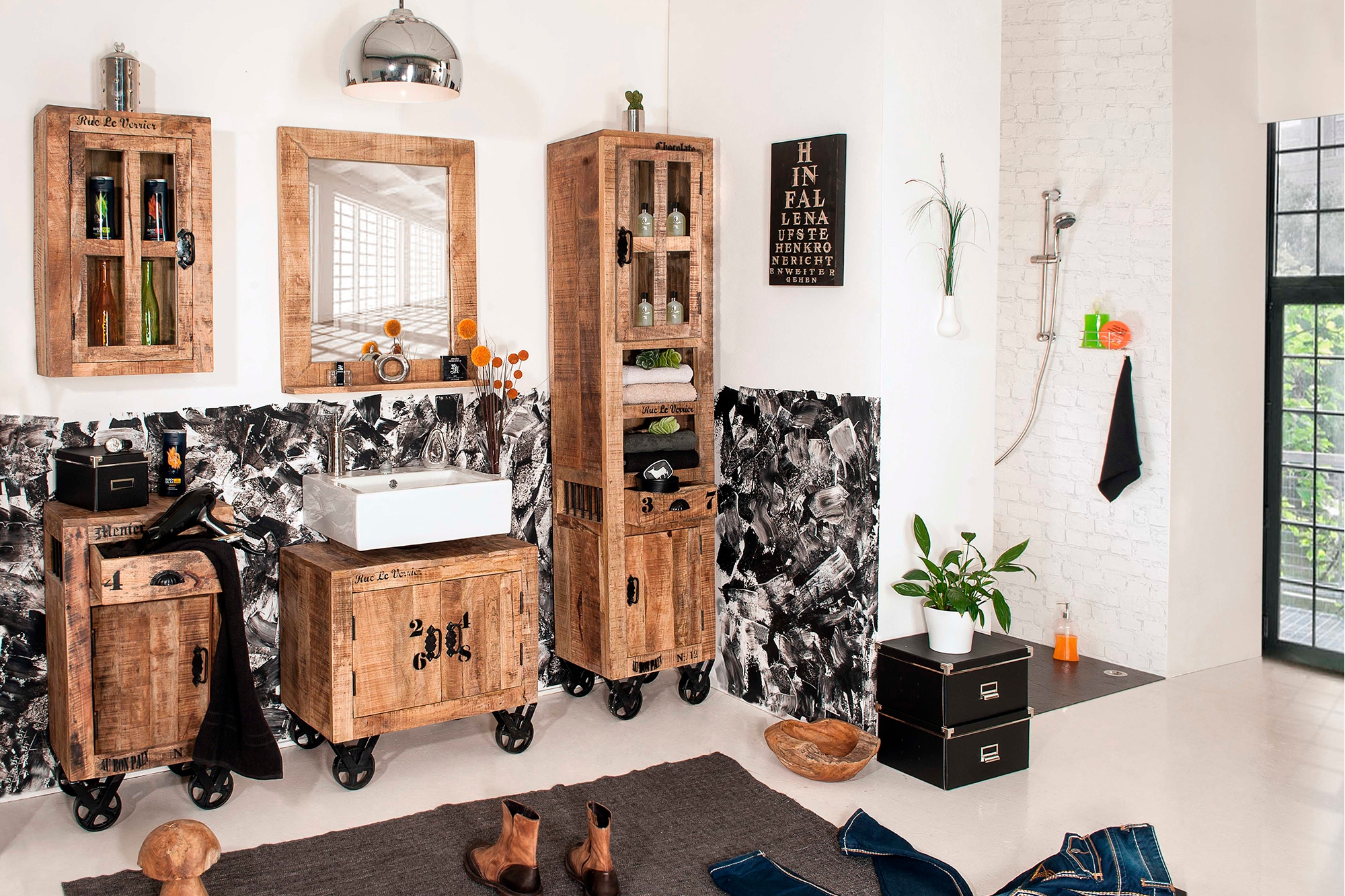 SIT Commode »Mahón aus Mangoholz mit Rollen & Industrial-Look« Mobile sur roulettes en métal avec marques d'utilisation vintage prononcées