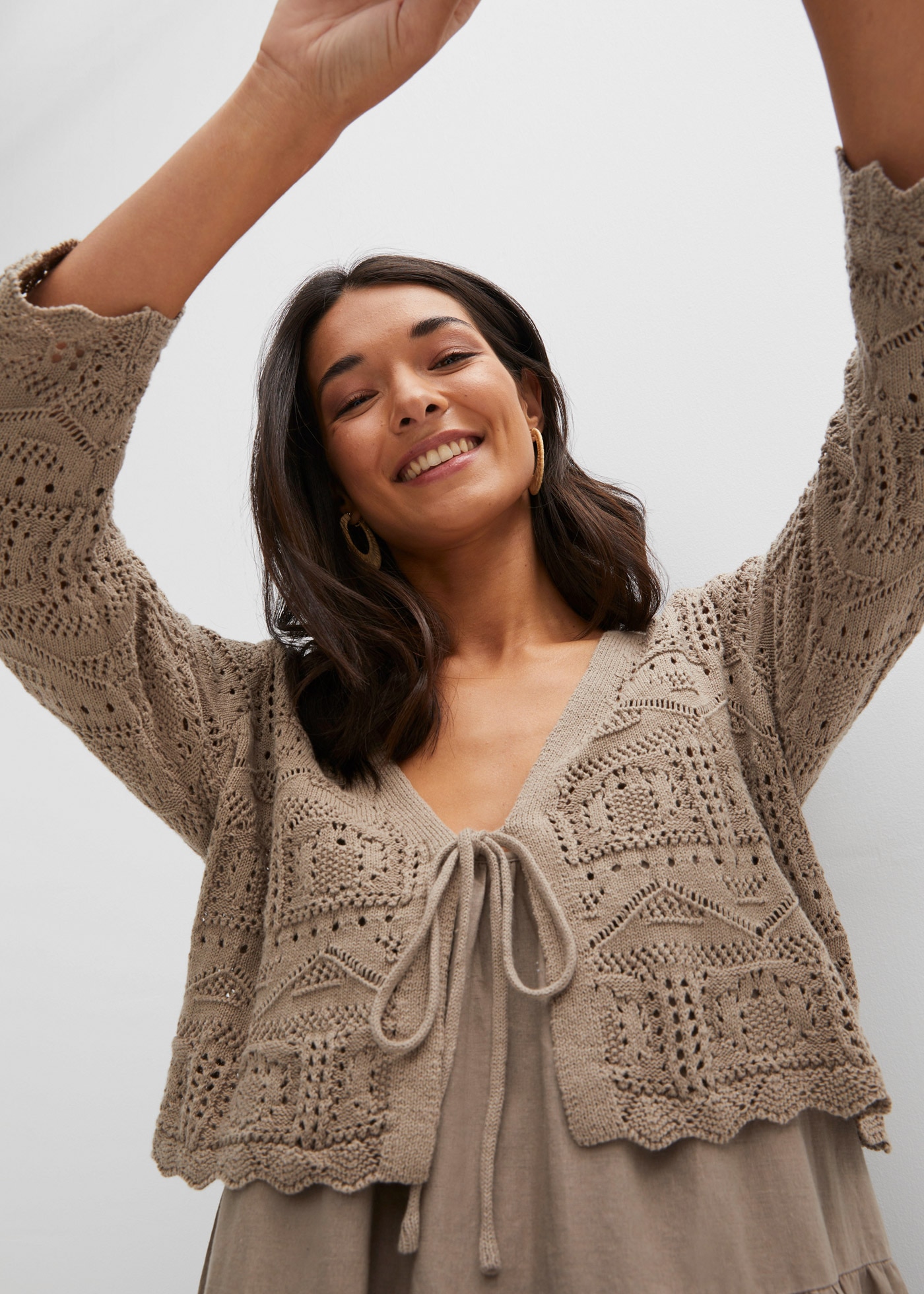 bonprix Veste en tricot ajouré »Ajour-Bolero« Ajour-Bolero