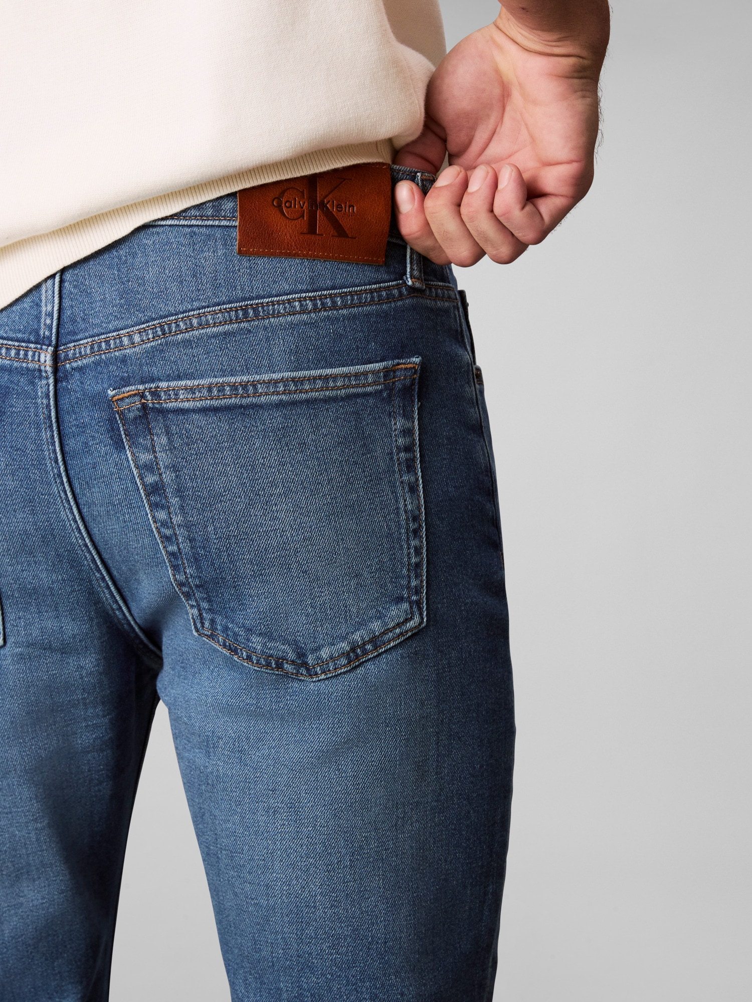 Calvin Klein Jeans Jeans slim »SLIM TAPER« mit Markenlabel