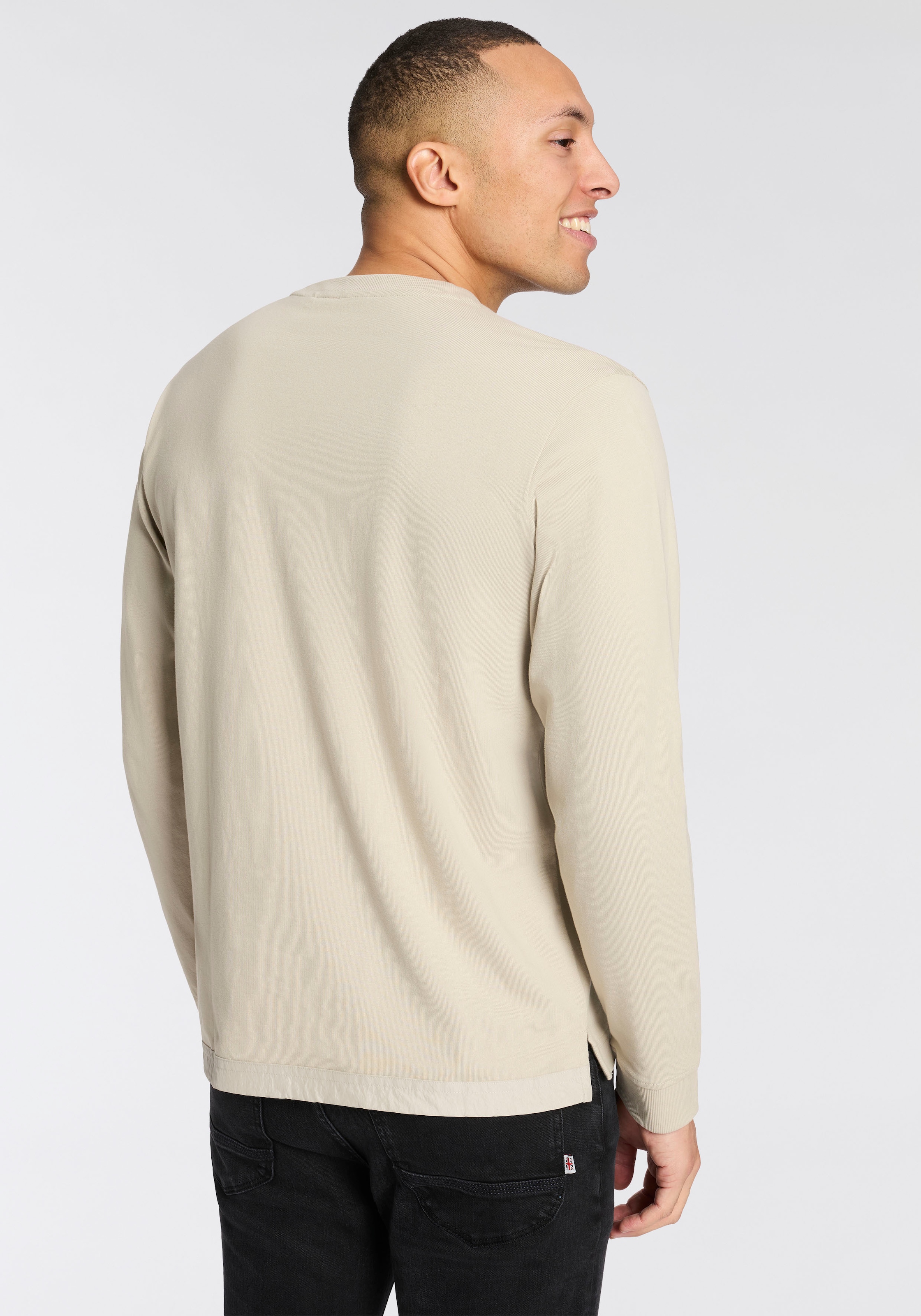 BOSS ORANGE T-shirt à manches longues »Te protective« Rundhalsausschnitt, Brusttasche, relaxed fit