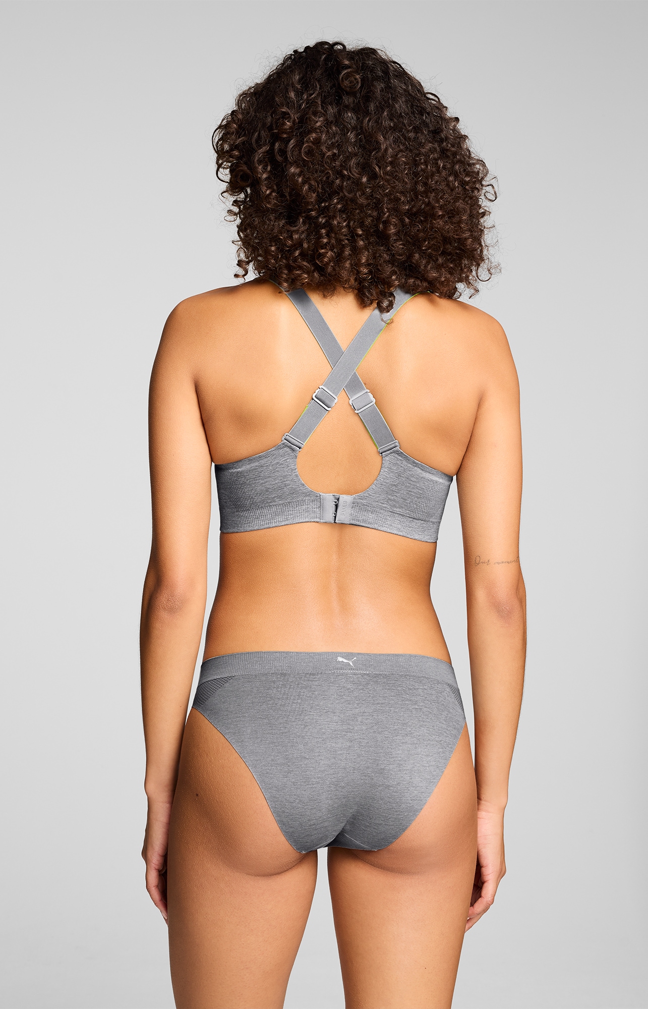 PUMA Top de sport »PUMA WOMEN 3D KNIT SPORT TOP 1P« bretelles réversibles et réglables pour un look personnalisé