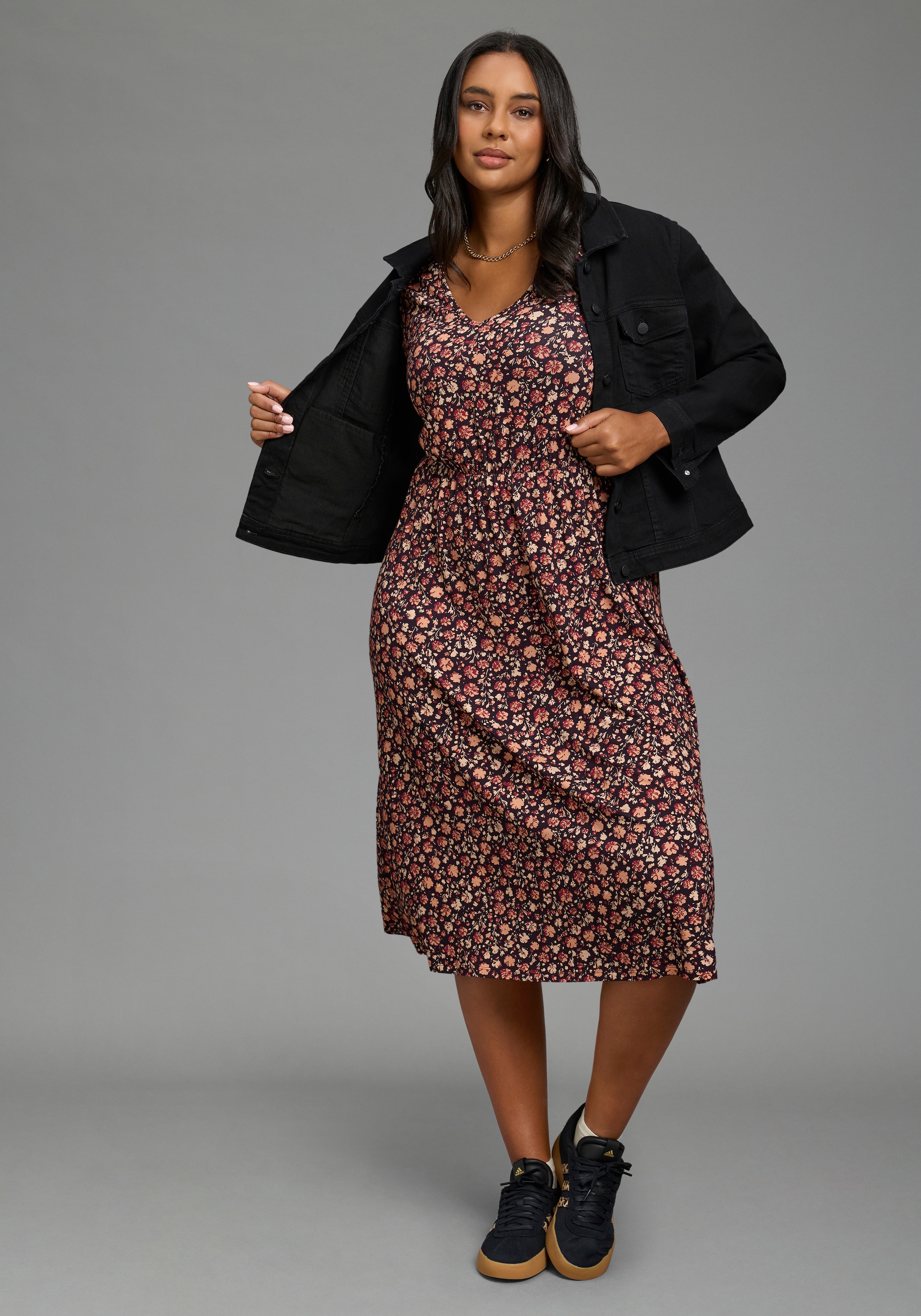 Laura Scott CURVE Midikleid »Grosse Grössen« aus elastischer Viskosemischung, figurumspielende Passform