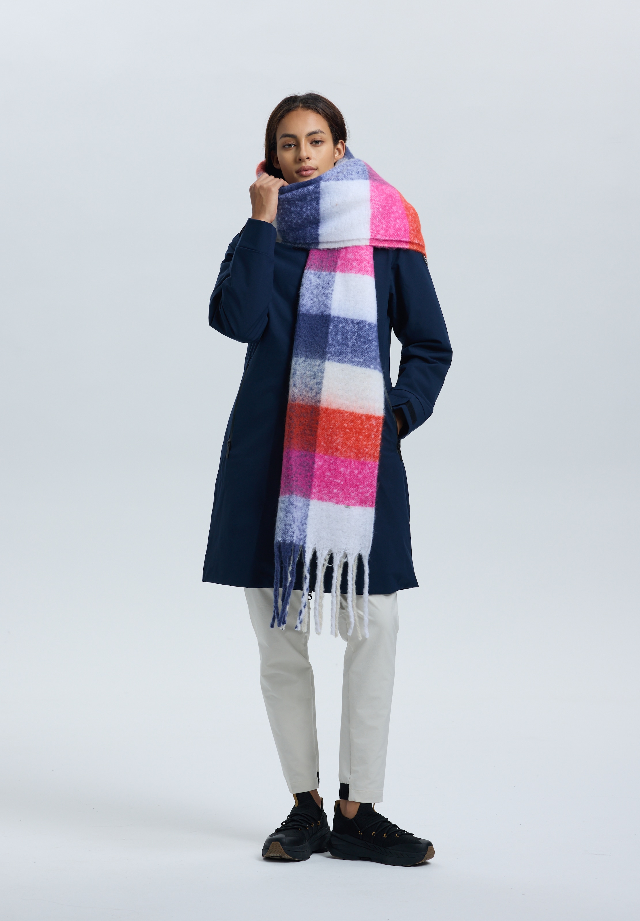 Luhta Écharpe »LUHTA NAANJOKI« 1 cuis für Erwachsene, mit Fransen, mit Logo-Label, sportlicher Stil