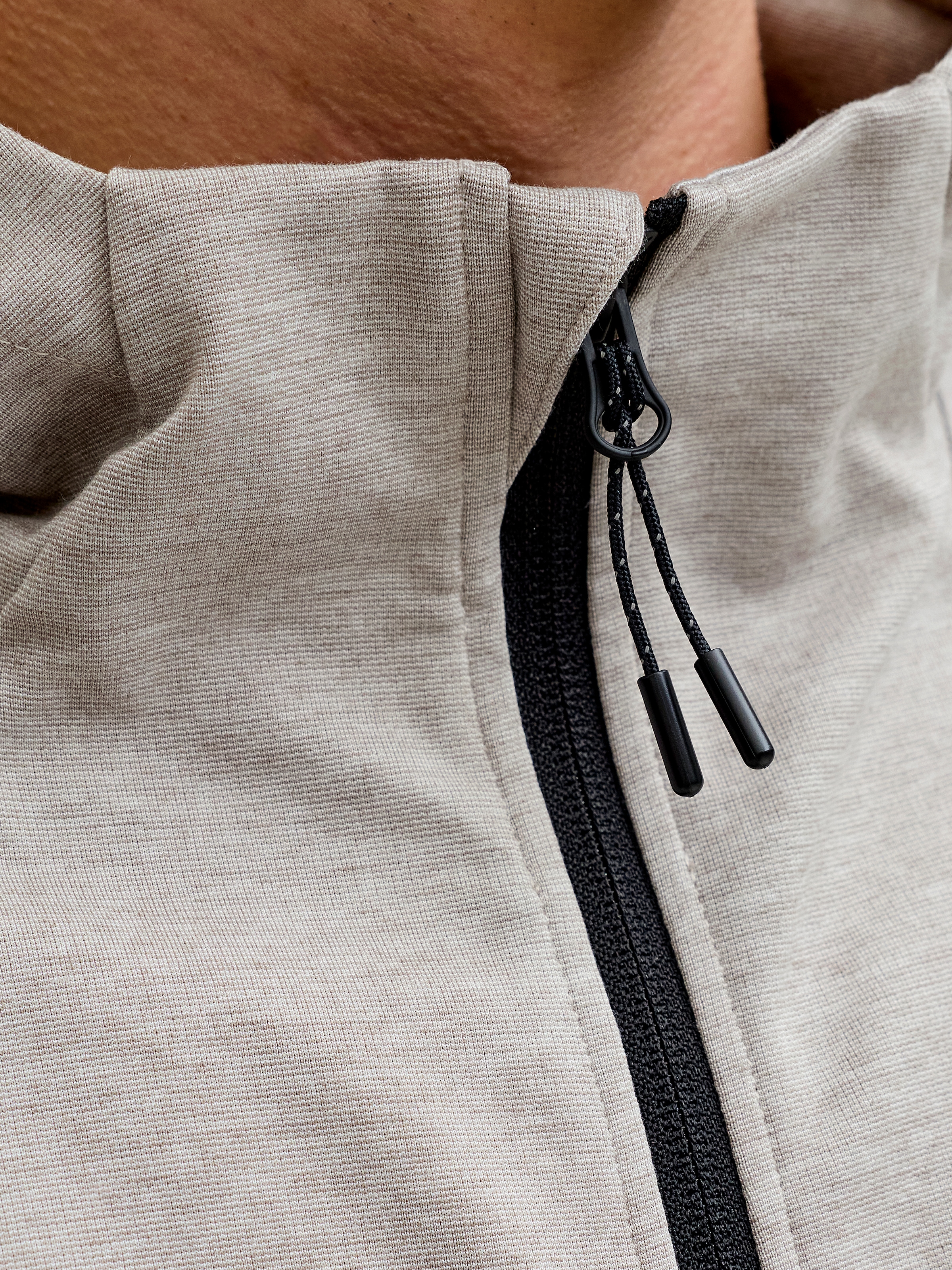 Jack & Jones Sweatshirt »JJEBASE SWEAT ZIP HOOD SN«, mit Kaputze
