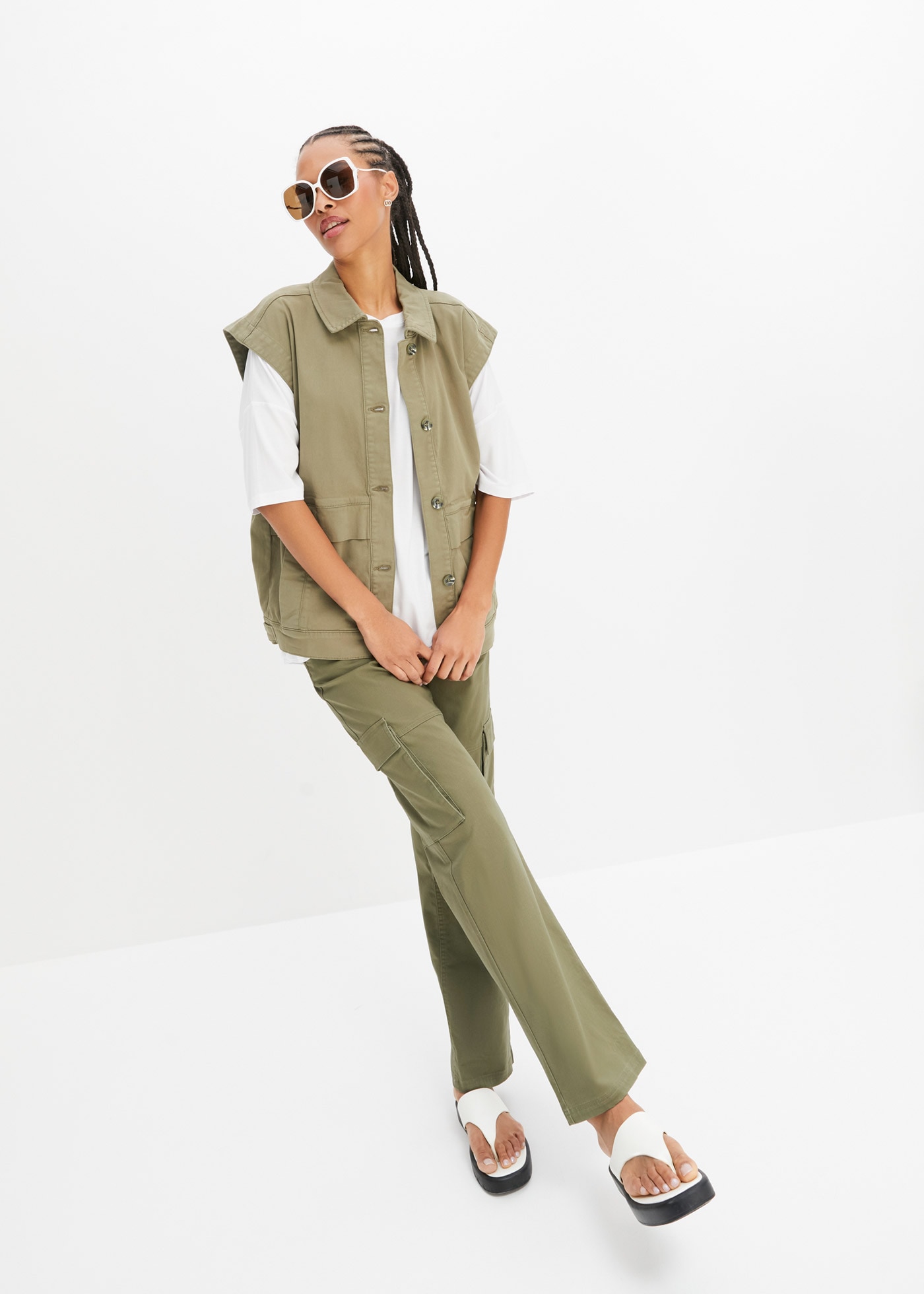 bonprix T-shirt oversize oversize Passform, Halbarm-Design, aus Viskose und Elasthan